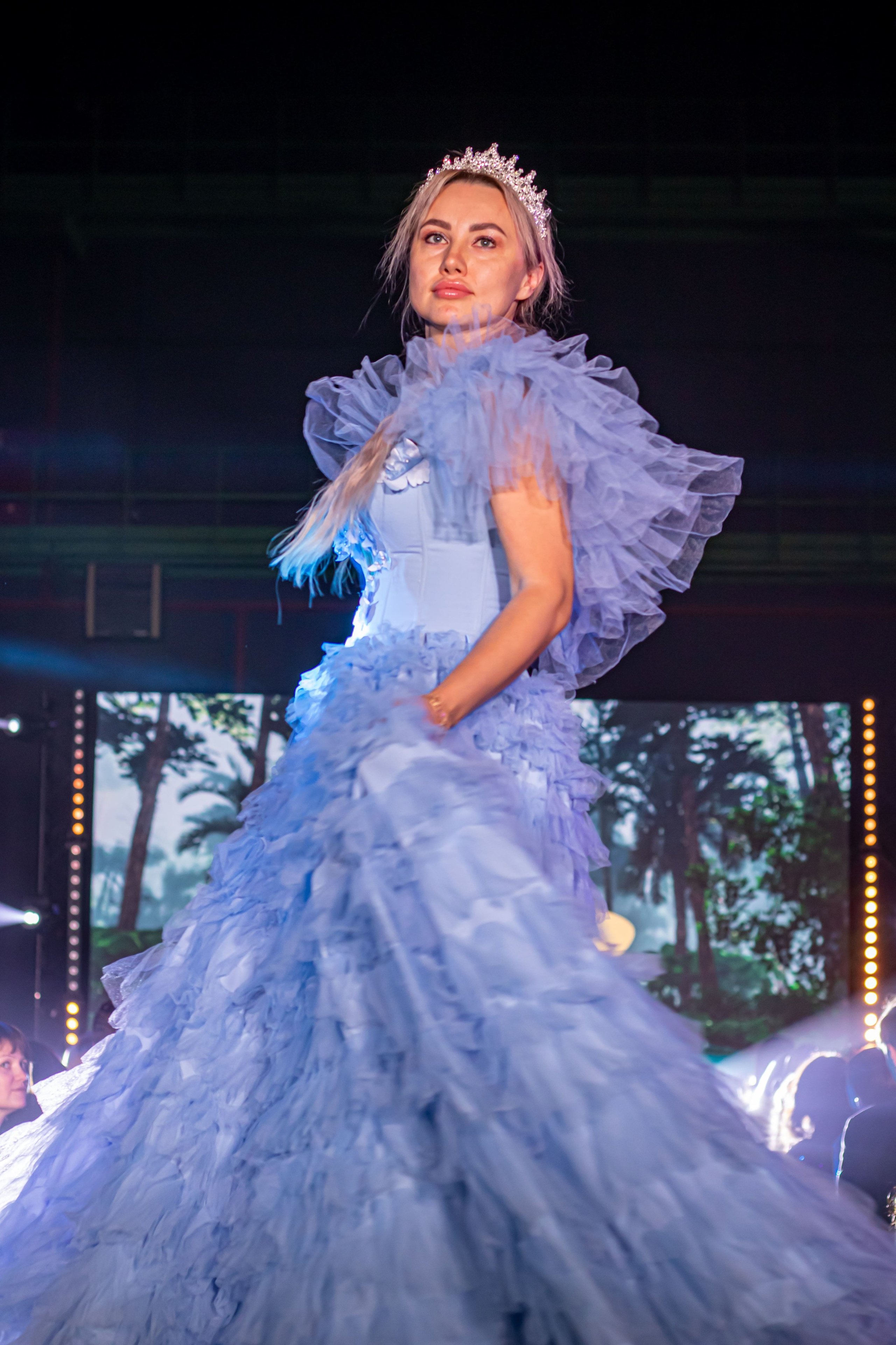 Атмосфера подиумного показа телепроекта «Новогодняя ночь» в Главкино фотограф Елена Карасёва 