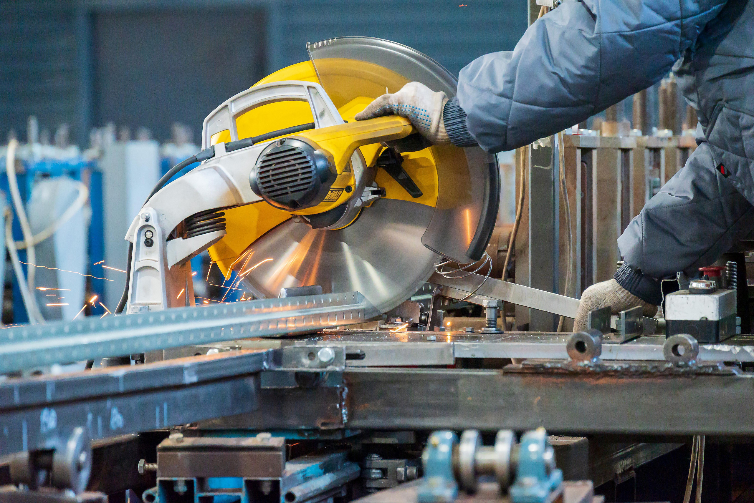 Производство металлоконструкций. Фотограф Анастасия Дерий. Каталожная фотосъёмка в Москве