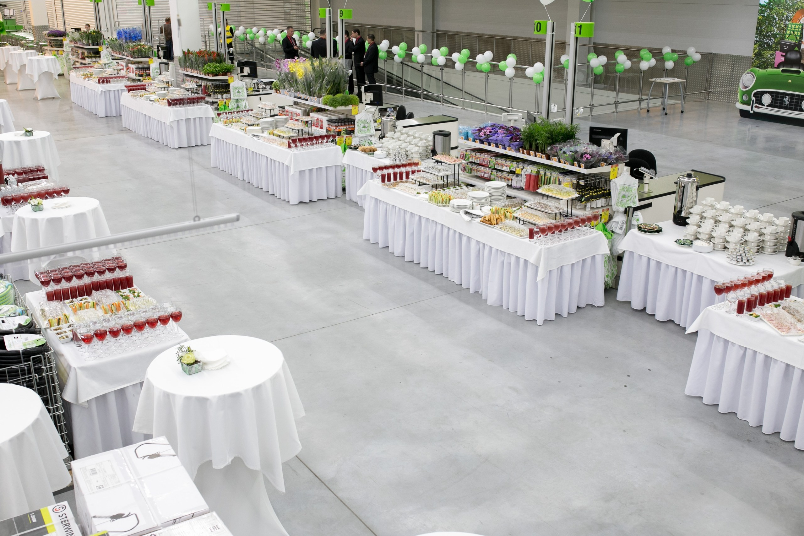 Репортажная фотосъемка открытия магазина в Санкт-Петербурге. Свадебный и Репортажный фотограф в Санкт-Петербурге