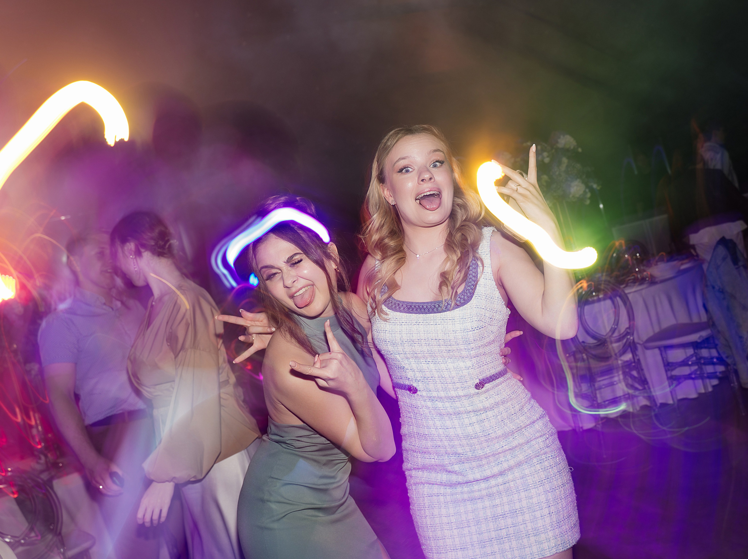 Иван и Изабелла «Веранда Отрадное». Свадебный фотограф