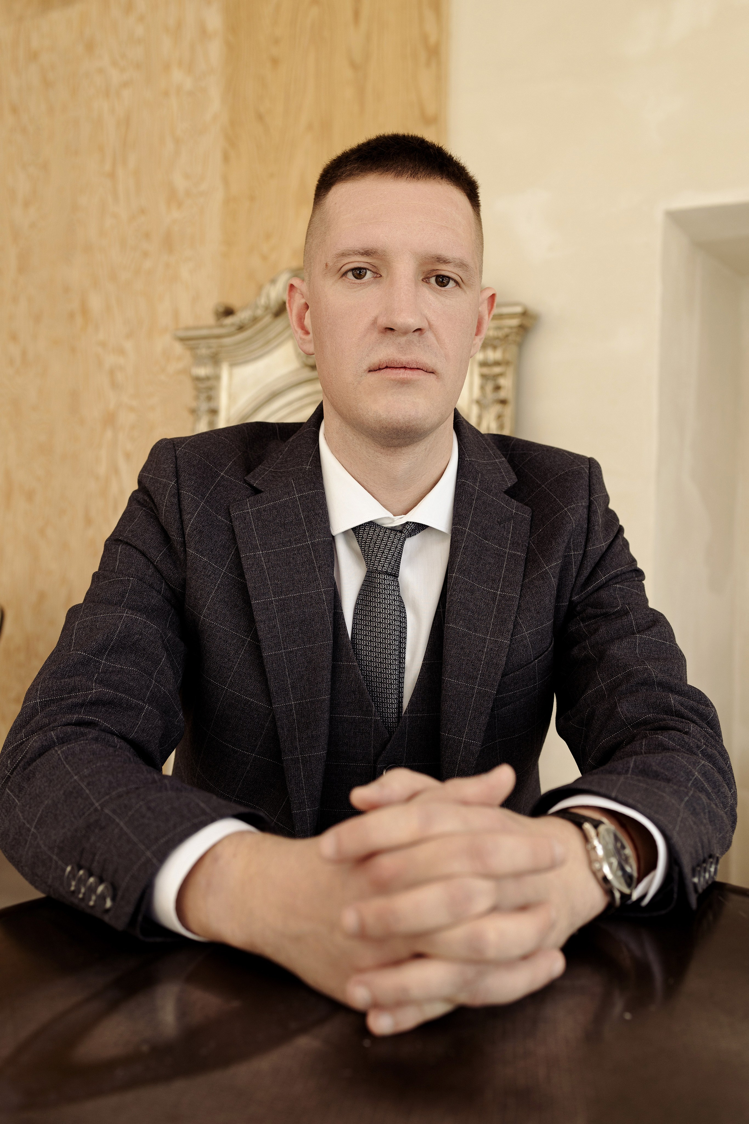 Дмитрий Т. Фотограф Челябинск Эвелина Ганага, съемка для бизнеса и маркетплейсов