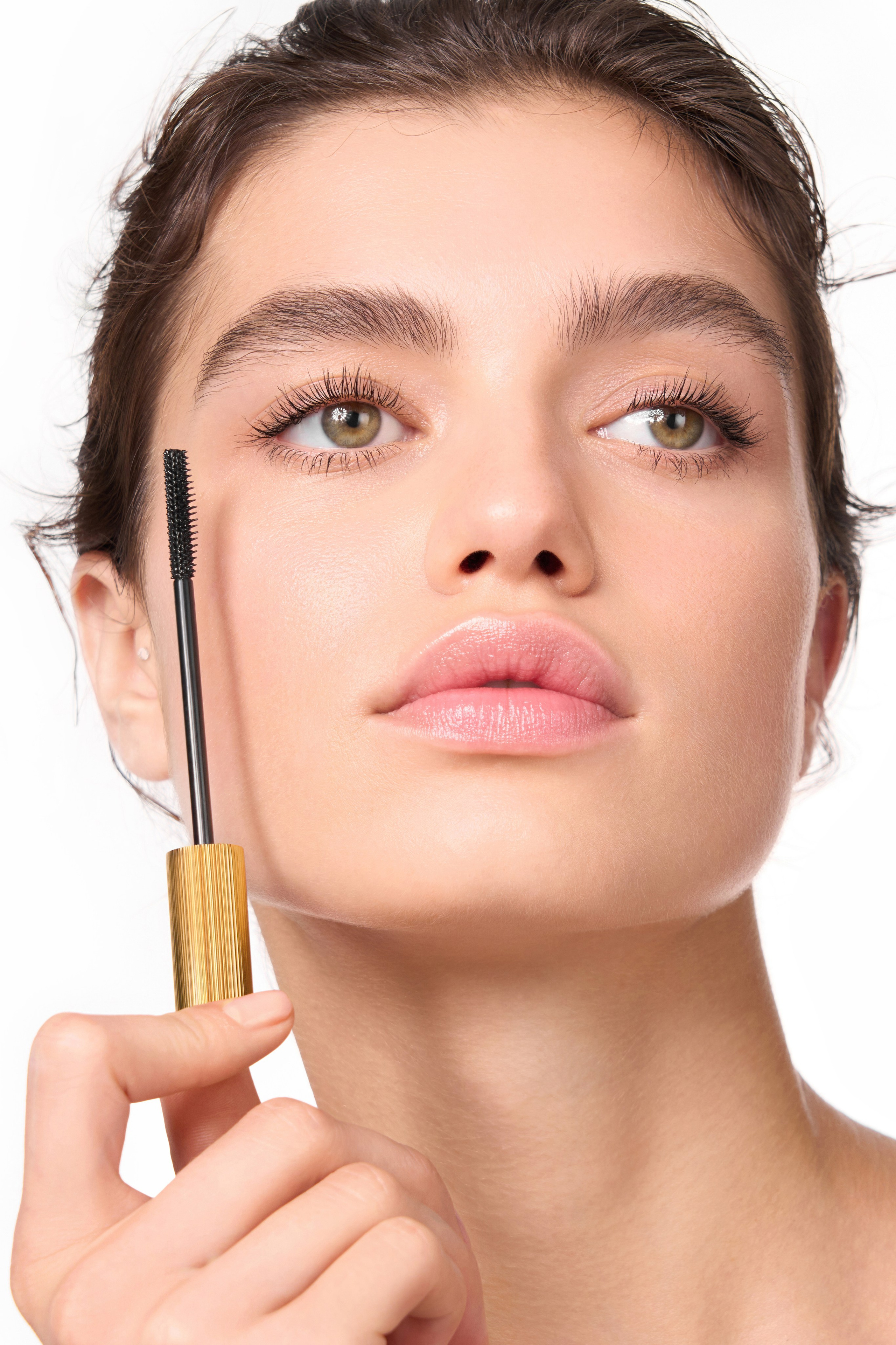 2 MOOD catalogue. Nadezhda Diskant is a Moscow and Saint Petersburg based photographer