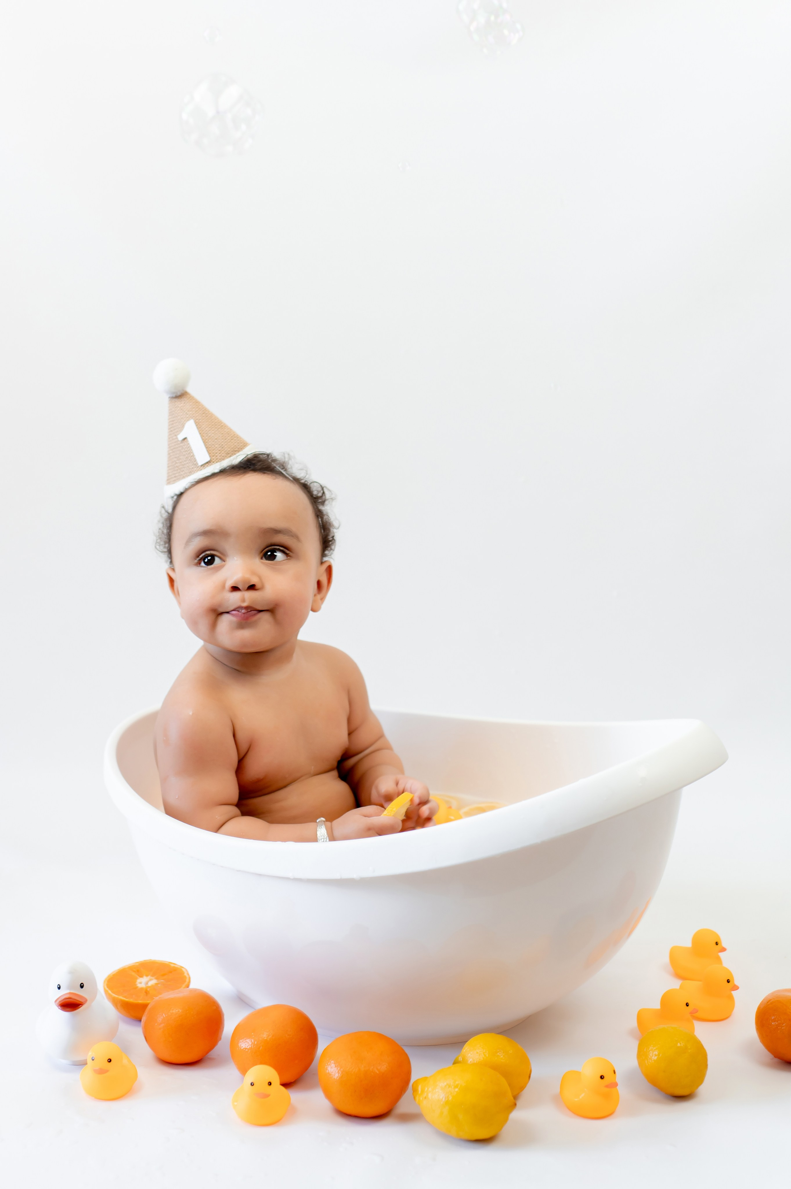 Талла. Детский и семейный фотограф Эльмира Веселова. Детская фотостудия Мира. Фотосессия на годик