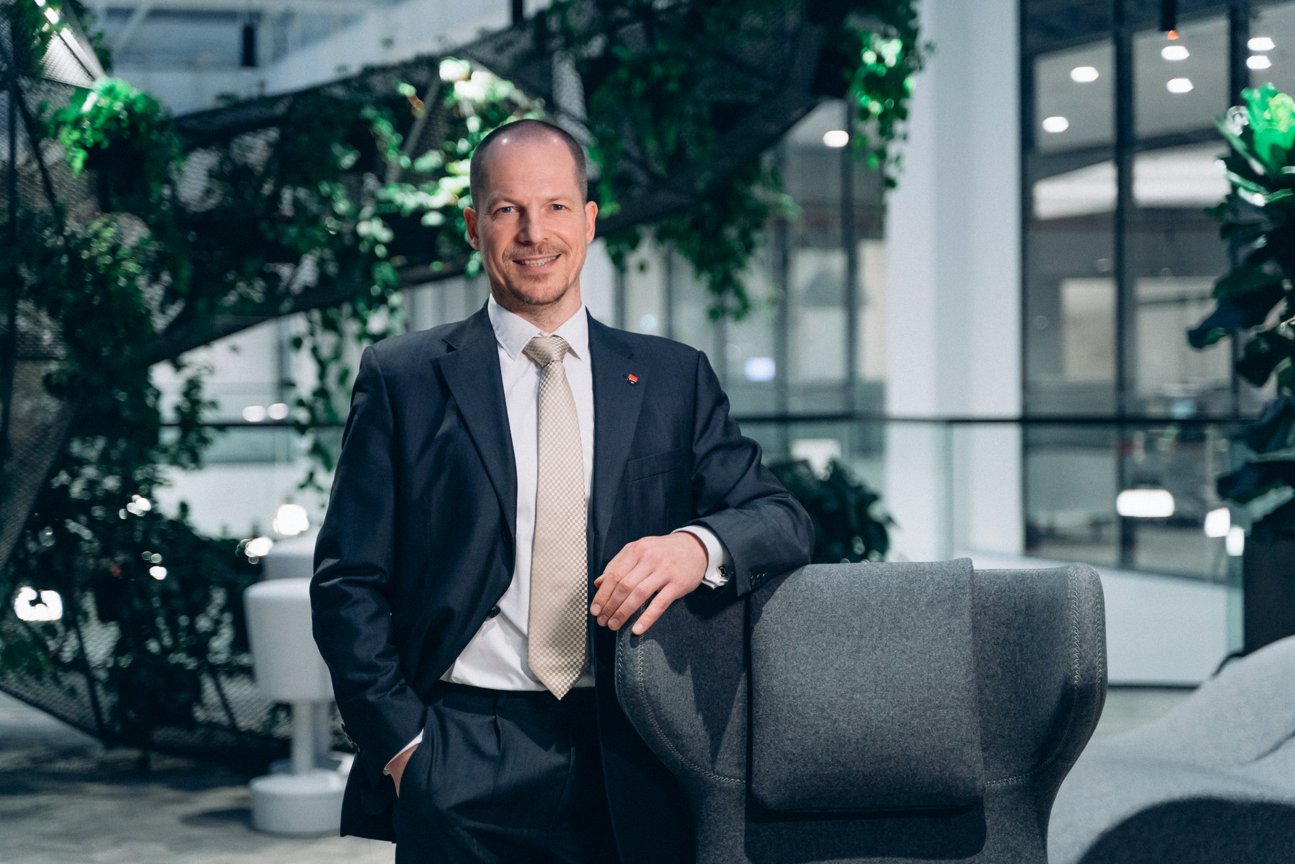 Бизнес портрет. FOTOZ Studio / Фотовидеомейкер Андрей Смирнов