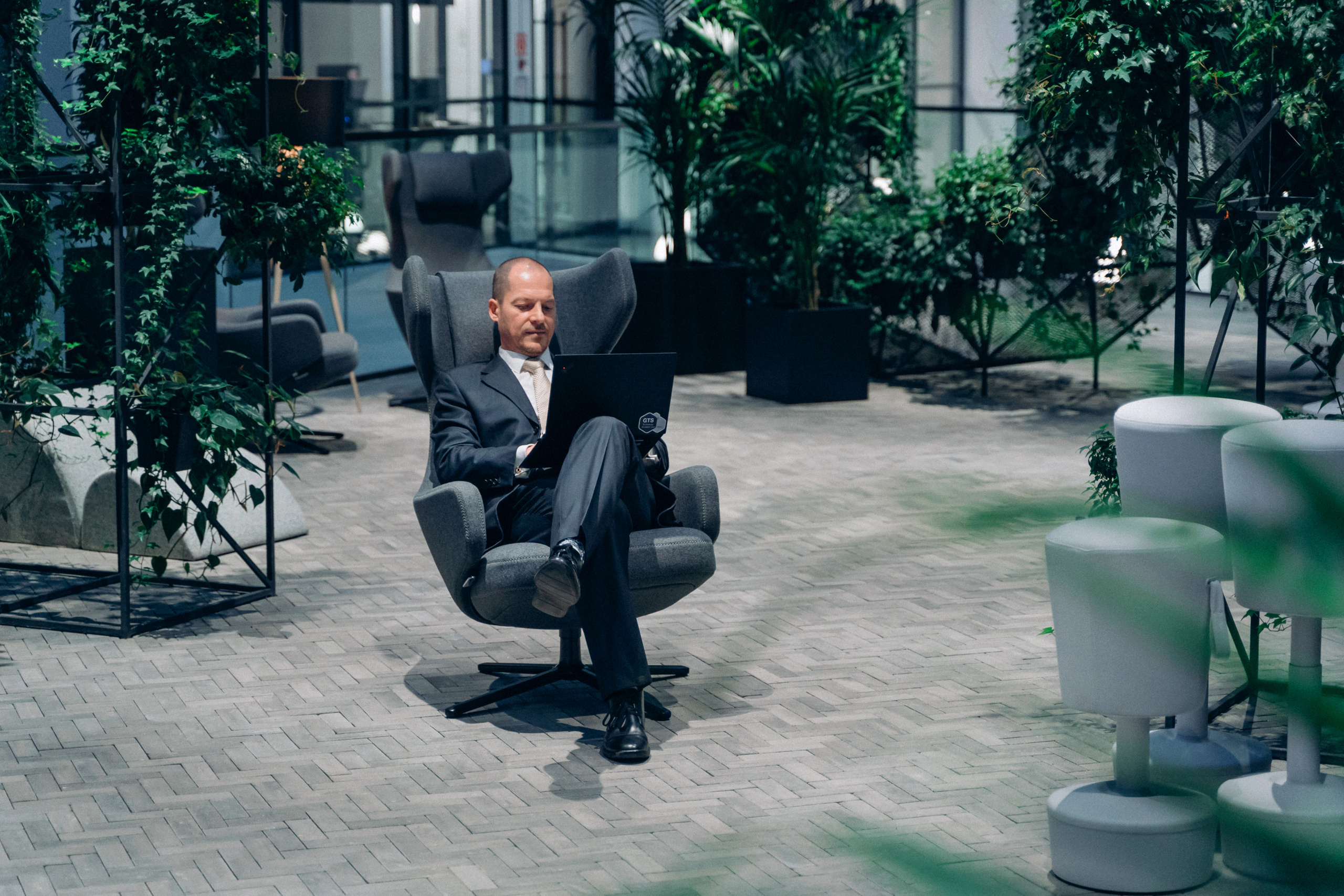 Бизнес портрет. FOTOZ Studio / Фотовидеомейкер Андрей Смирнов