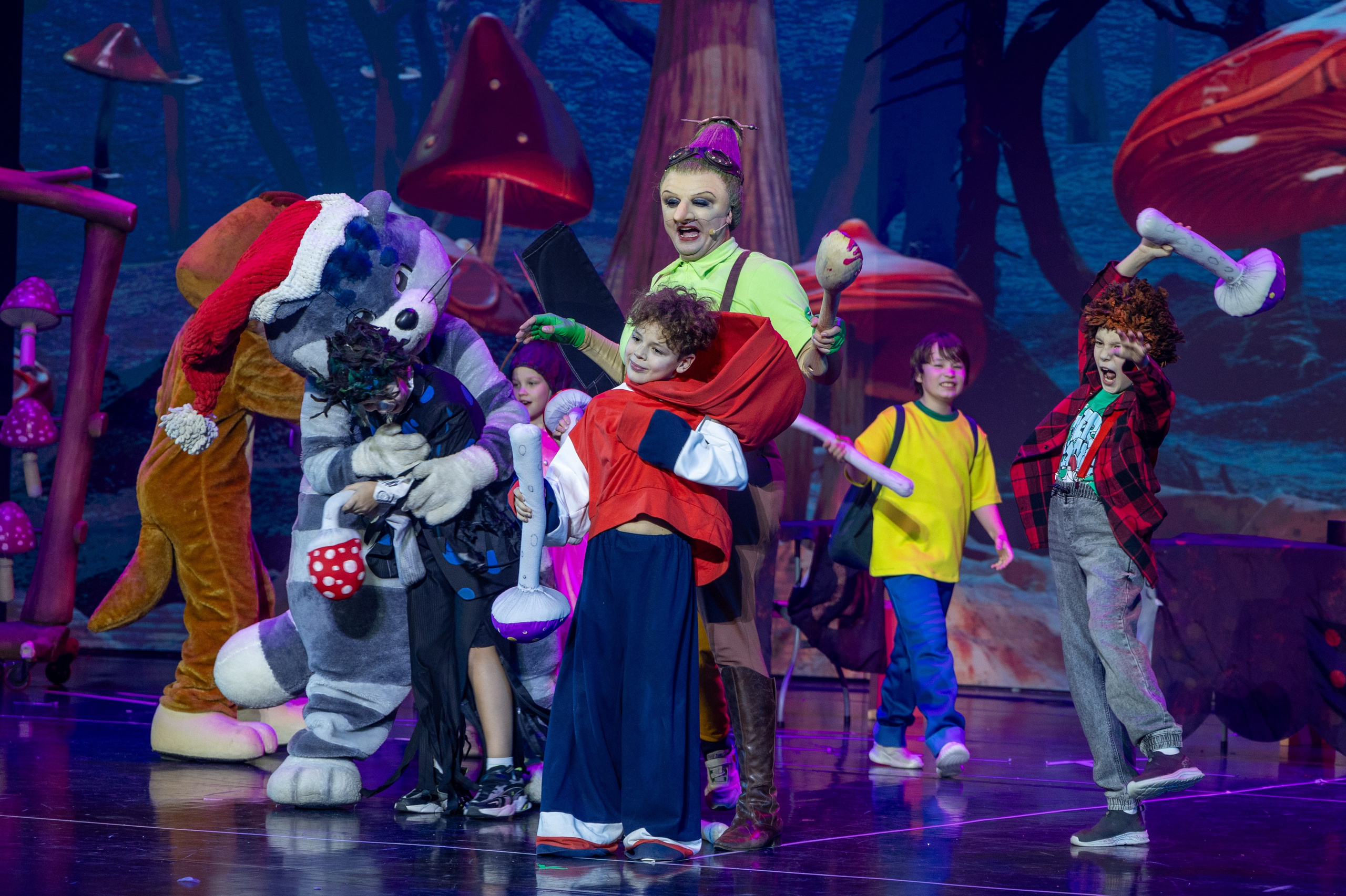 Ёлка телеканала МУЛЬТ в ККТ Космос. Семейный и репортажный фотограф Наташа Давыдова