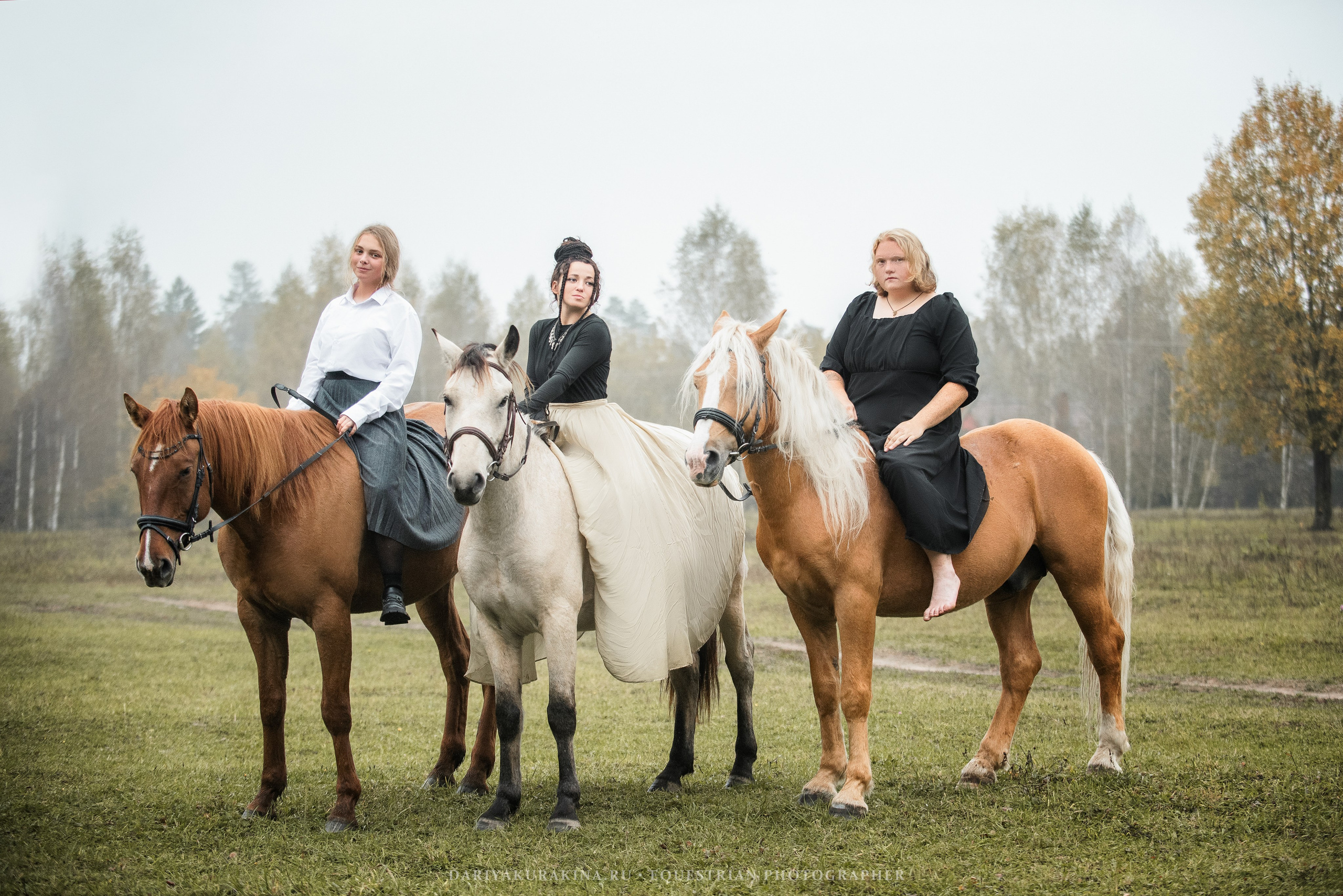 Ира, Тамара и Лена, КСК «БАЛЛАДА». Конный фотограф Куракина Дарья • Фотосессии с лошадьми