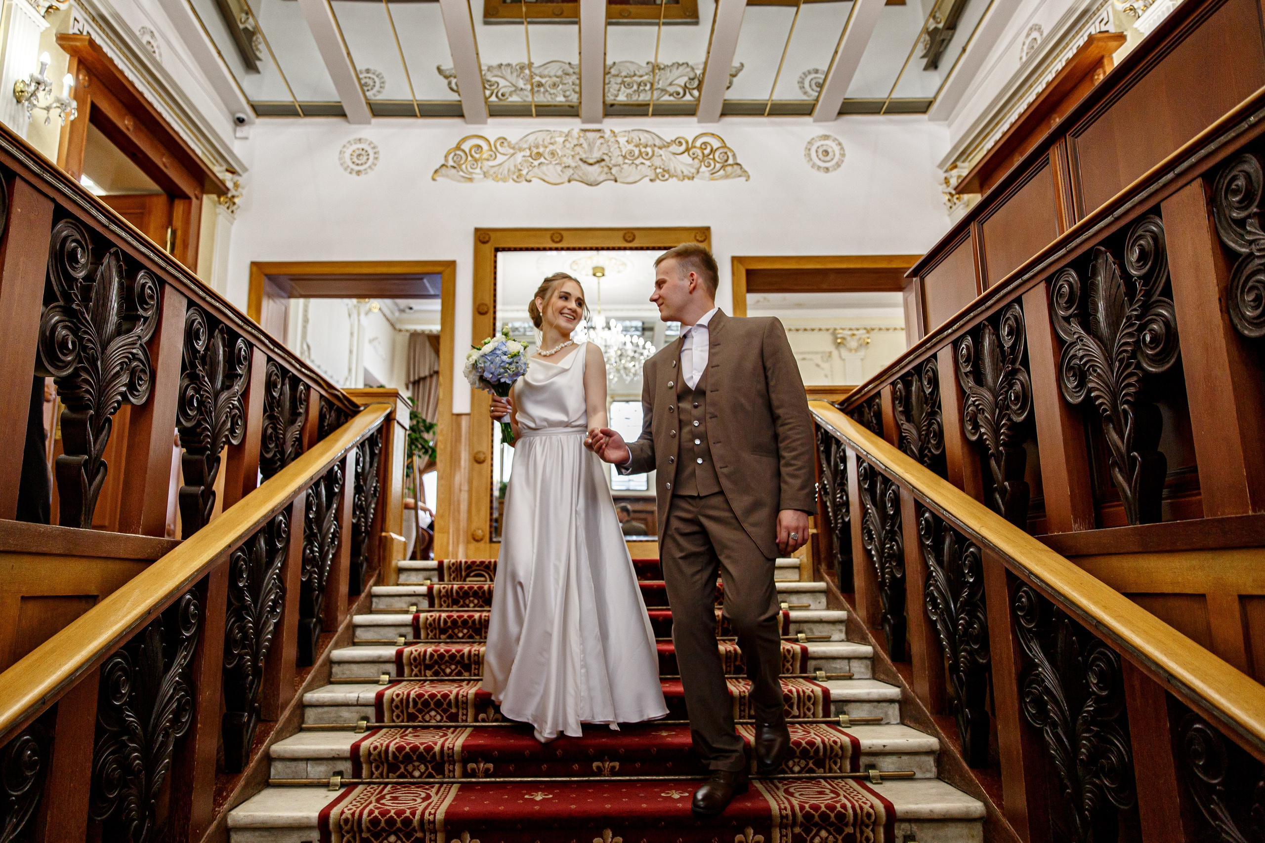 Свадебная фотосессия в городе и в фотостудии. Свадебный фотограф Москва и МО Сергей Киржаев