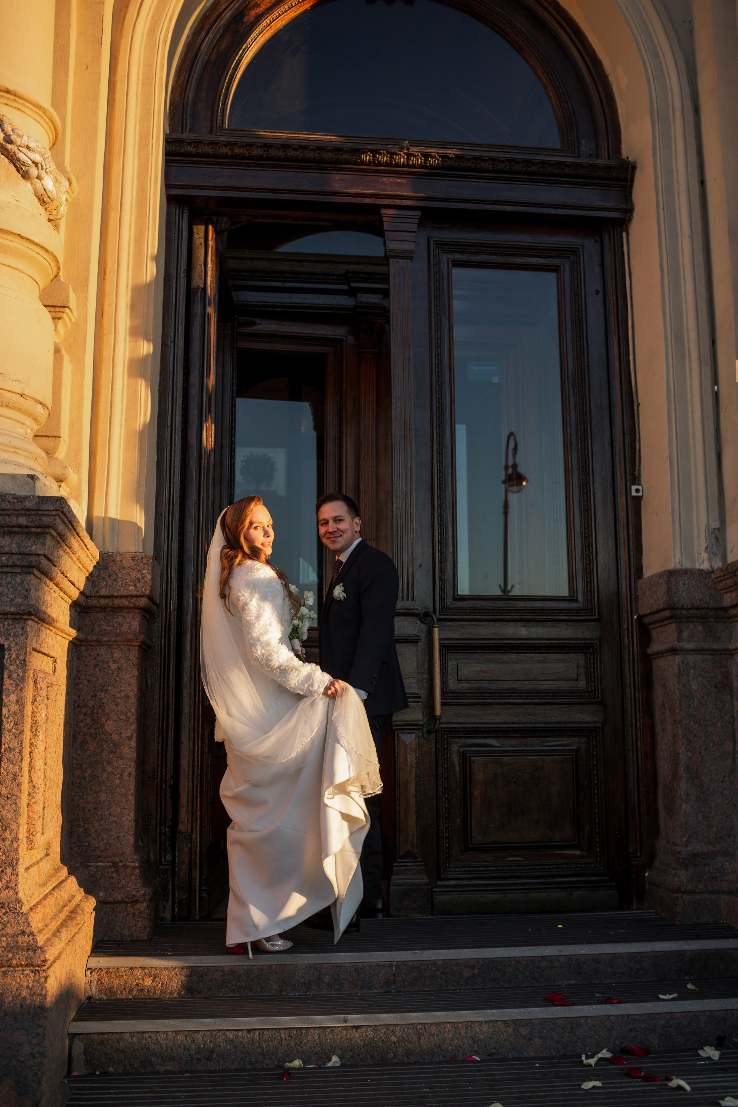 Свадьба в Петербурге в сентябре. Свадебный фотограф Кирилл Белый