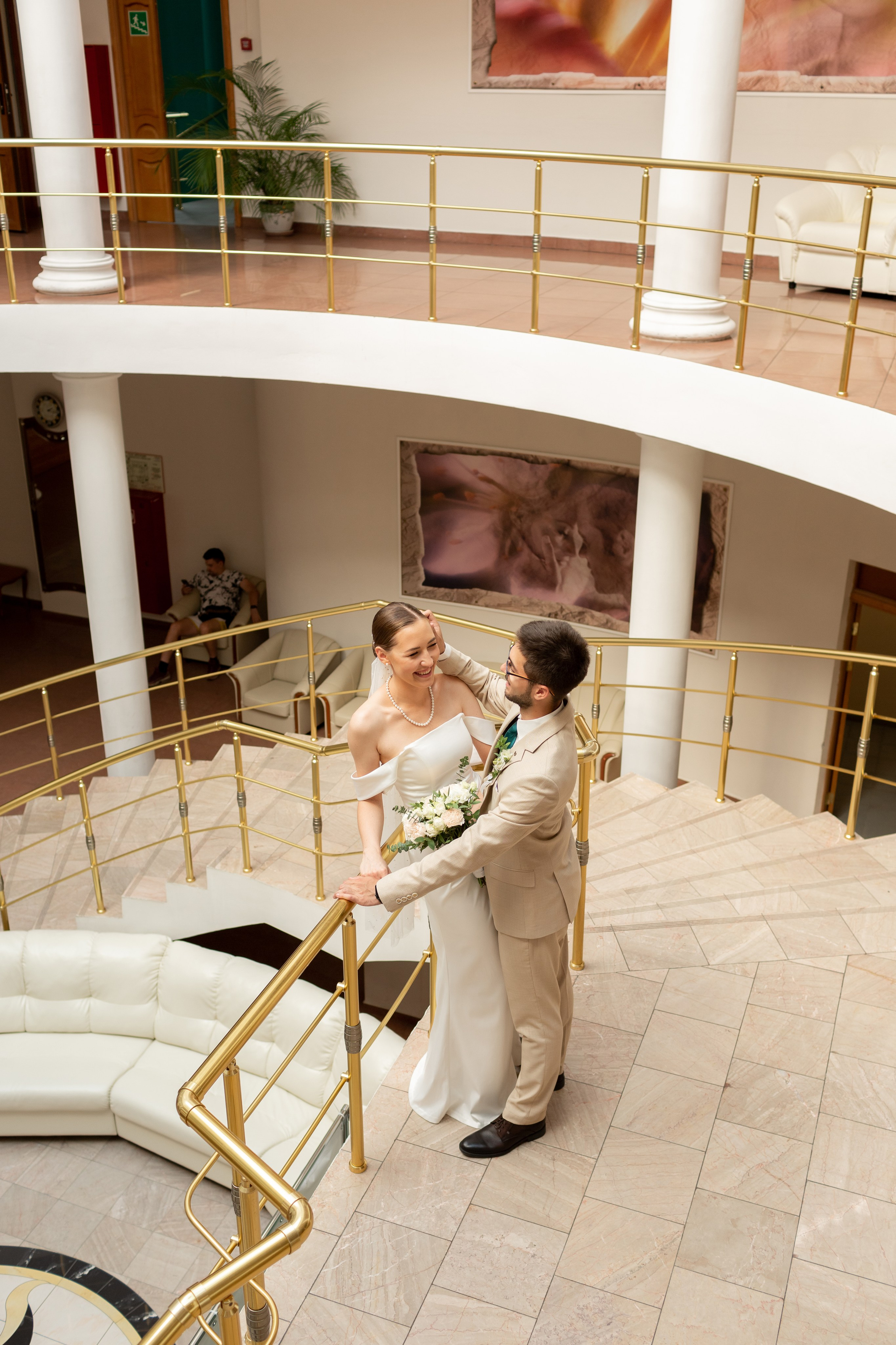 Свадебная фотопрогулка у Лахты. Свадебный фотограф Кирилл Белый