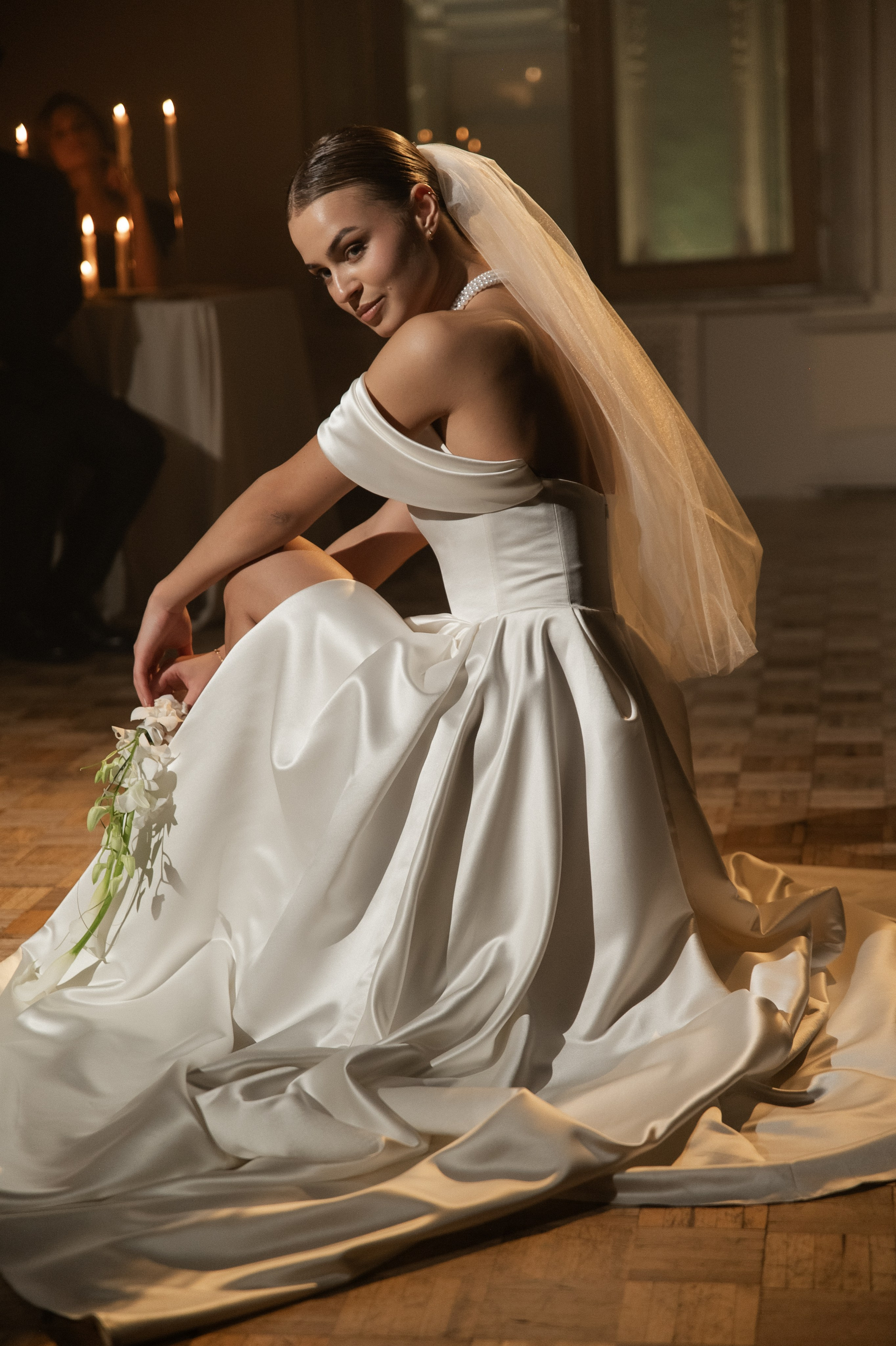 Камерный свадебный ужин при свечах в старинном особняке в фотостудии 21. Kult. Ярослава Ерина — свадебный фотограф в Москве