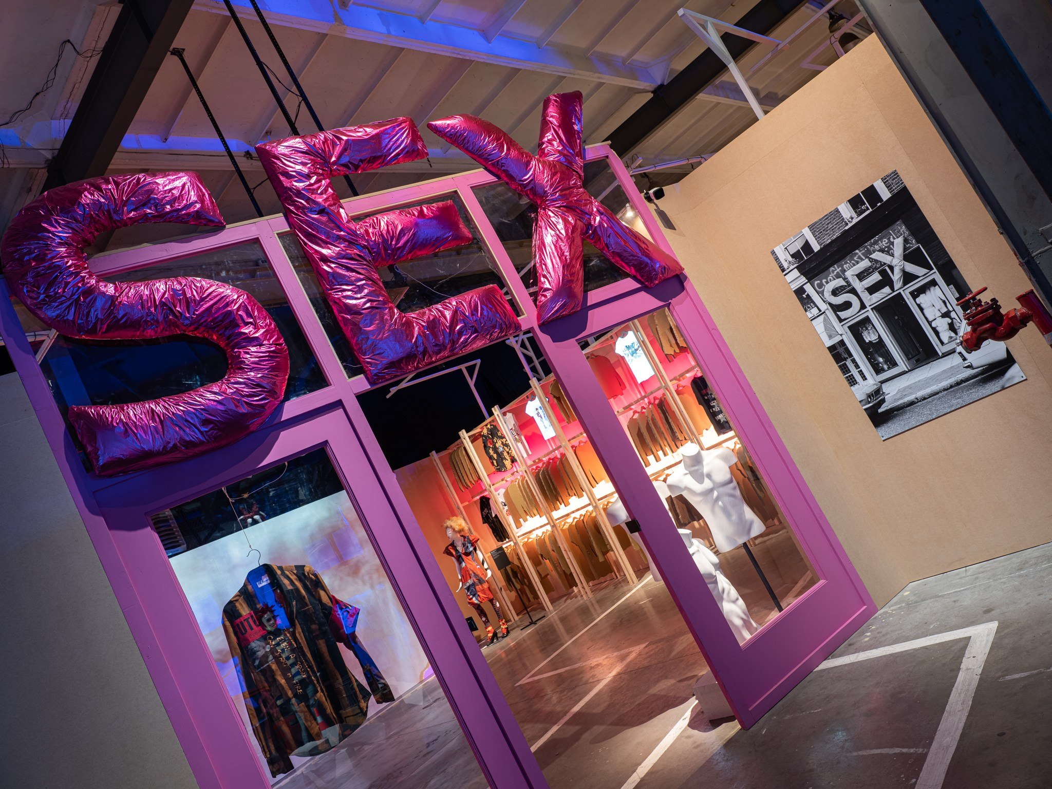 Выставка «Панк-культура. Король и Шут» Севкабельпорт (СПБ) Planet9 Плюс Судия 2024. Фотограф Василий Буланов