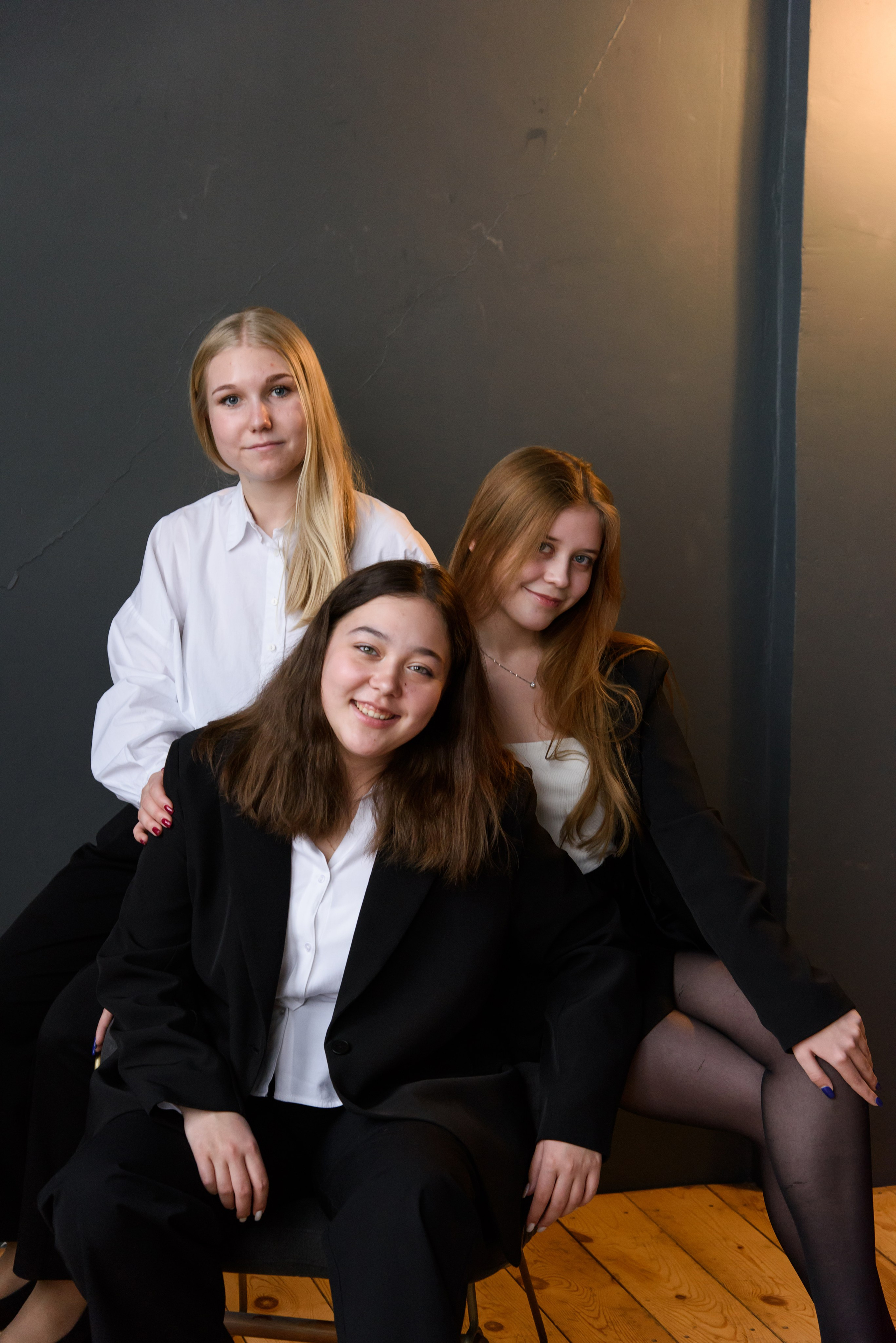 Фотосъемка на альбомы 9-11 классы. Выпускные альбомы Искитим Бердск Новосибирск