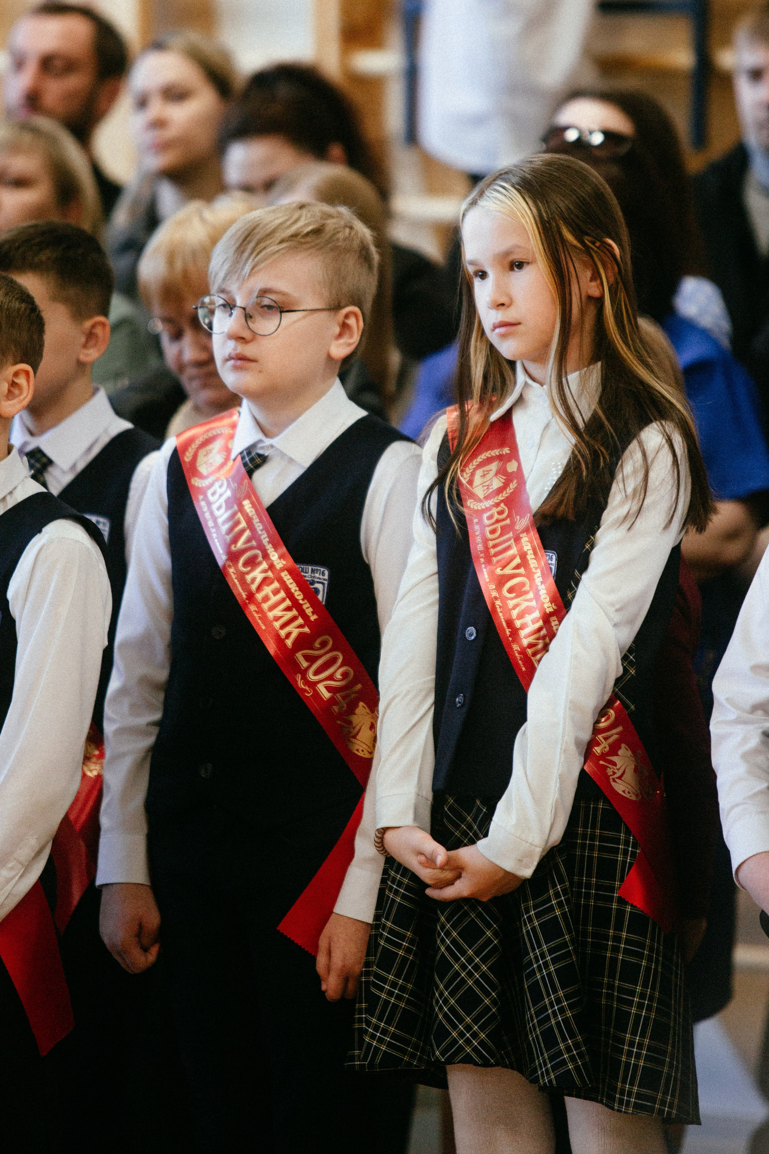 Выпускной в начальной школе. Арт-фотограф Крис Л. в Тобольске: портрет, семейные, свадьбы
