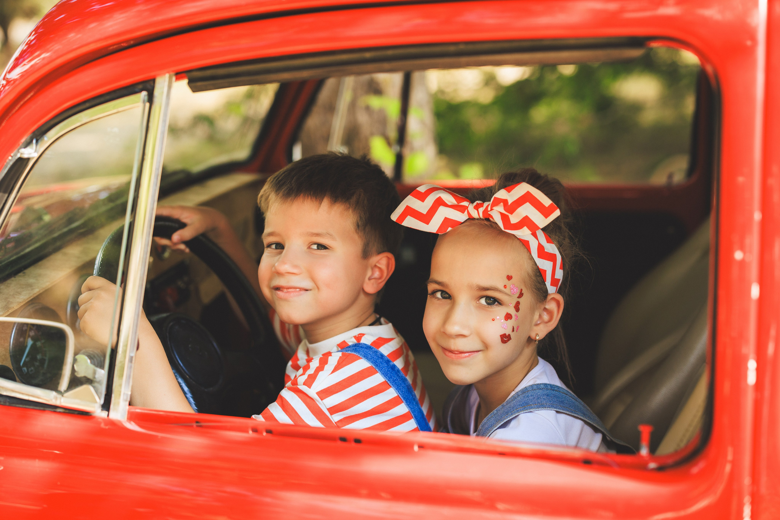 Летняя фотосессия с арбузами и ретро автомобилем. Семейный и детский фотограф в Краснодаре Анна Трашкова