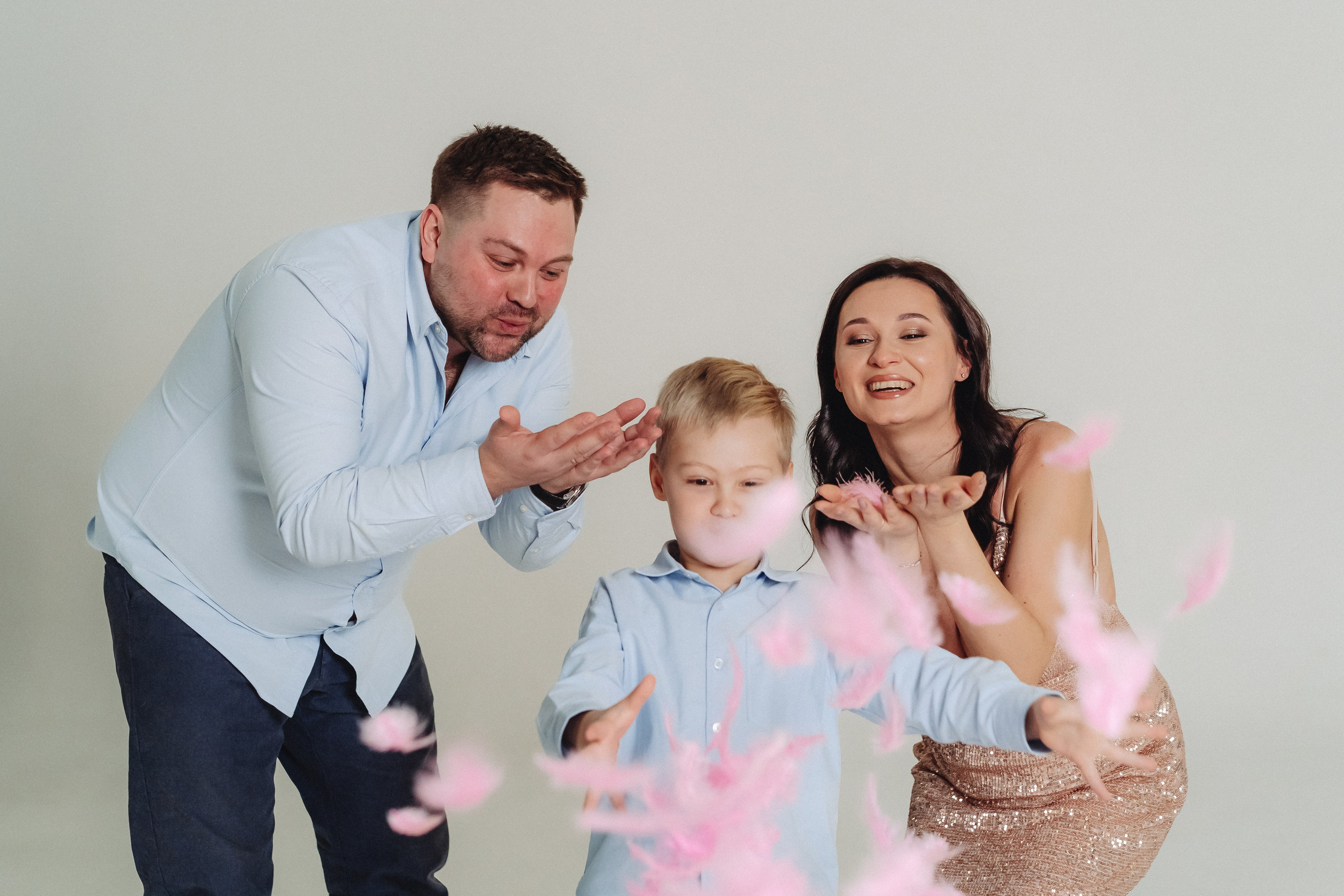 В студии. Семейный и контент фотограф в Красноярске Власова Екатерина