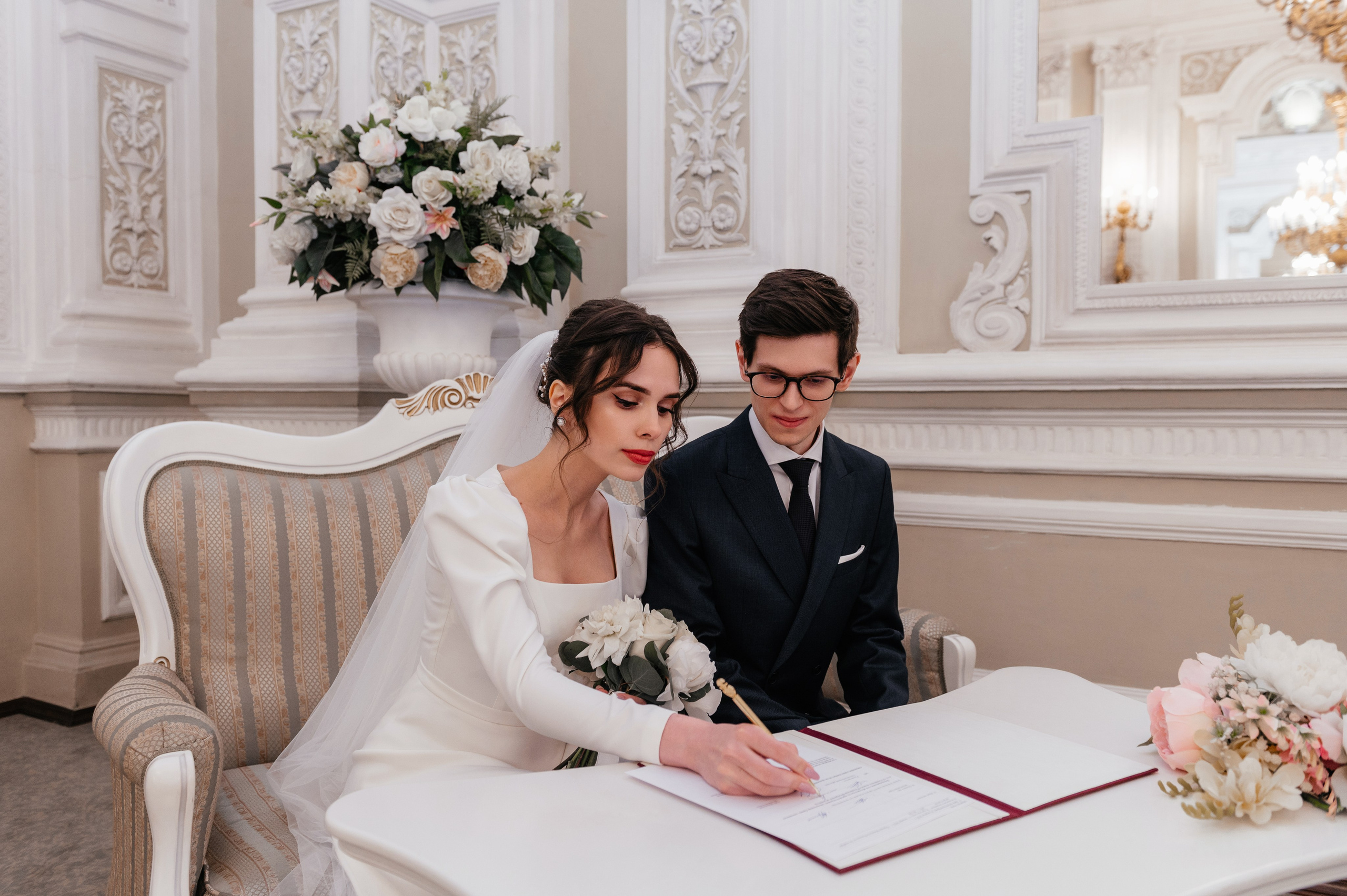 Свадебная фотосессия Артема и Саши в Санкт-Петербурге. Свадебный и индивидуальный фотограф Никита Роут | Москва