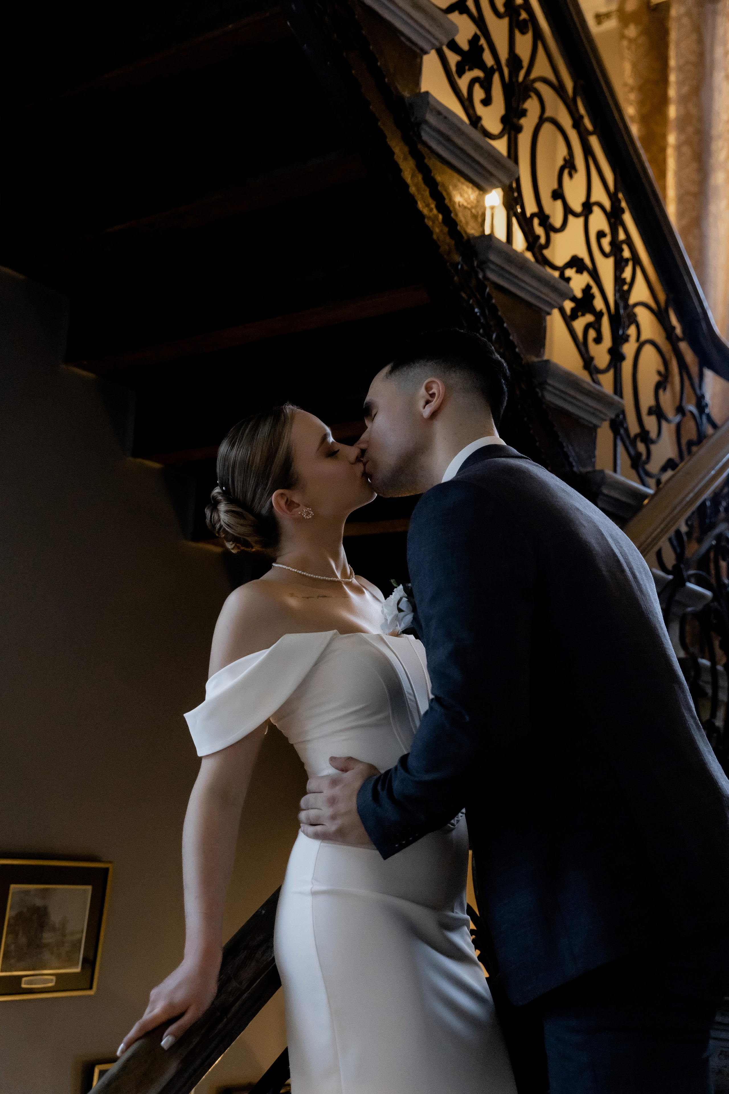 Свадебная фотосессия в отеле Чайковский г. Калининград. Свадебный фотограф Калининград