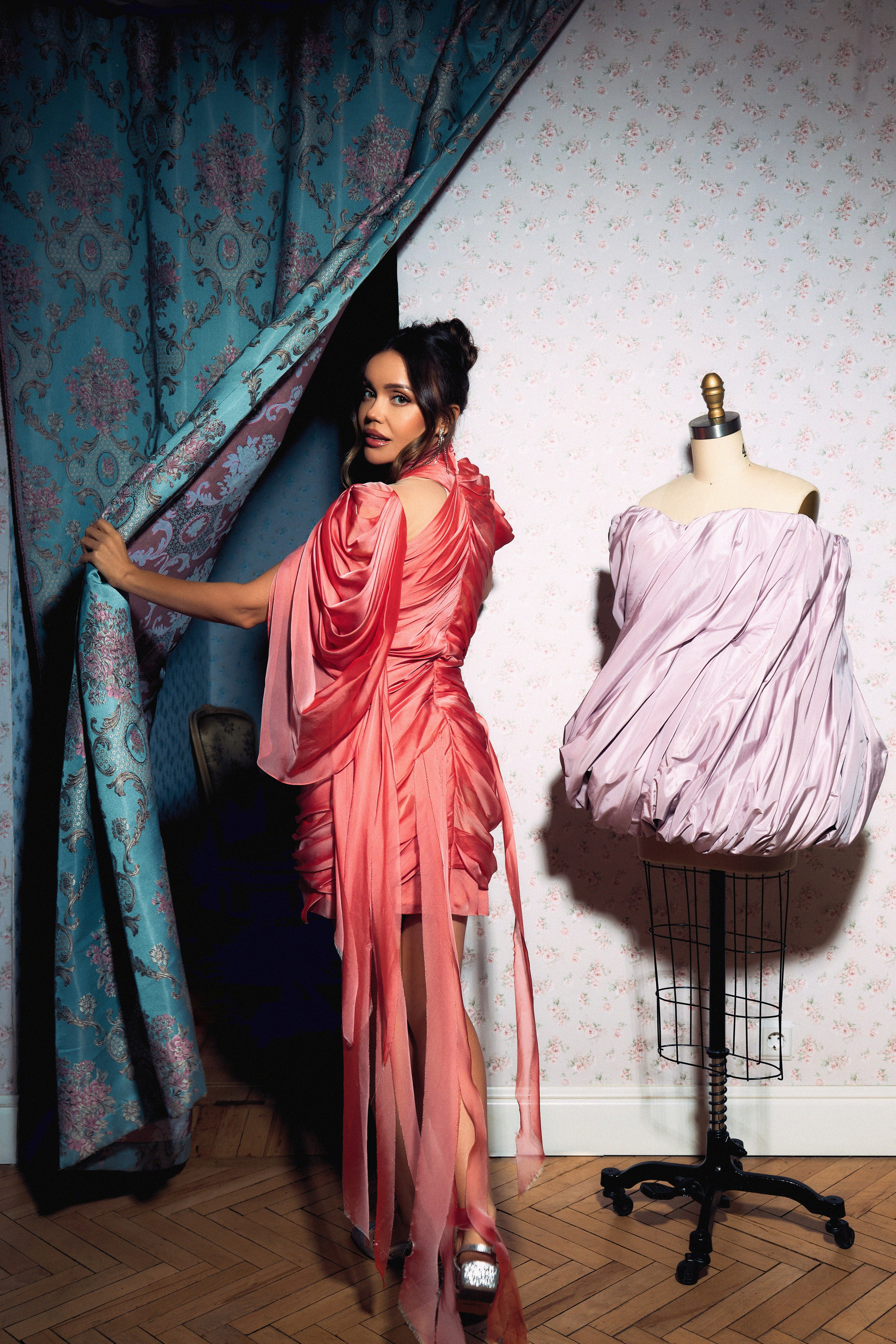 MUS MAGAZINE х Ассоль. Портретный и fashion-фотограф в Москве Елена Бронская