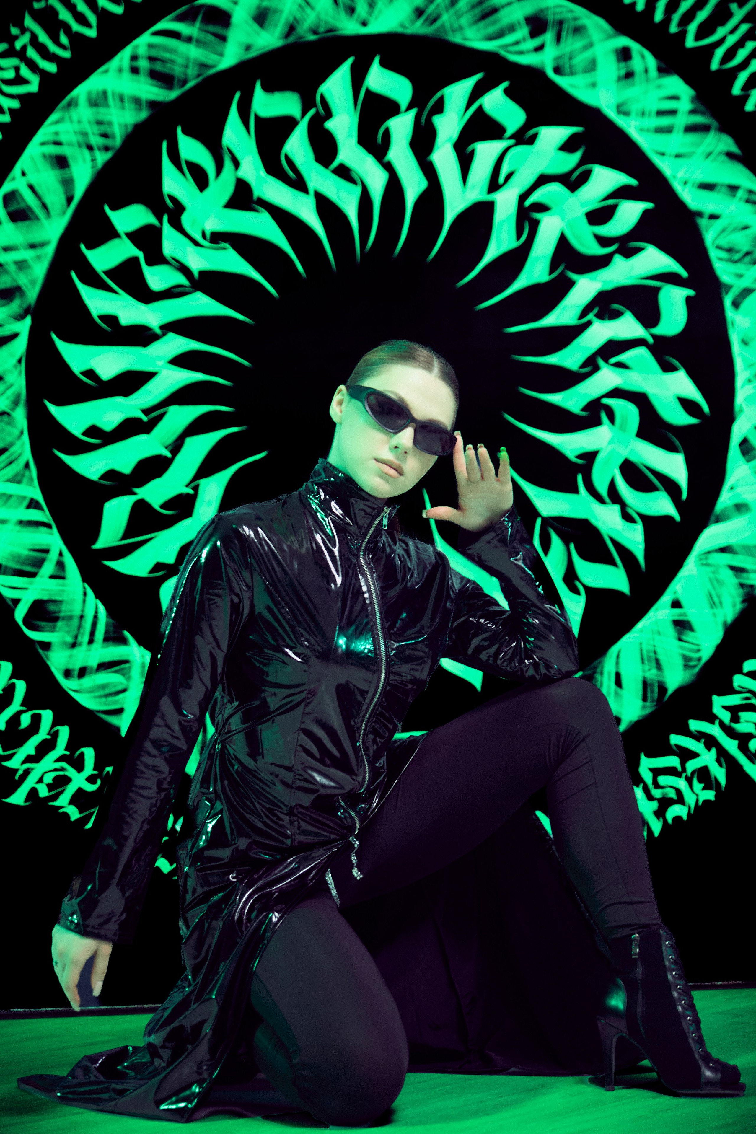 «MATRIX» VIVA GLAM. Фотограф и видеограф в Кургане Леонид Корнильев