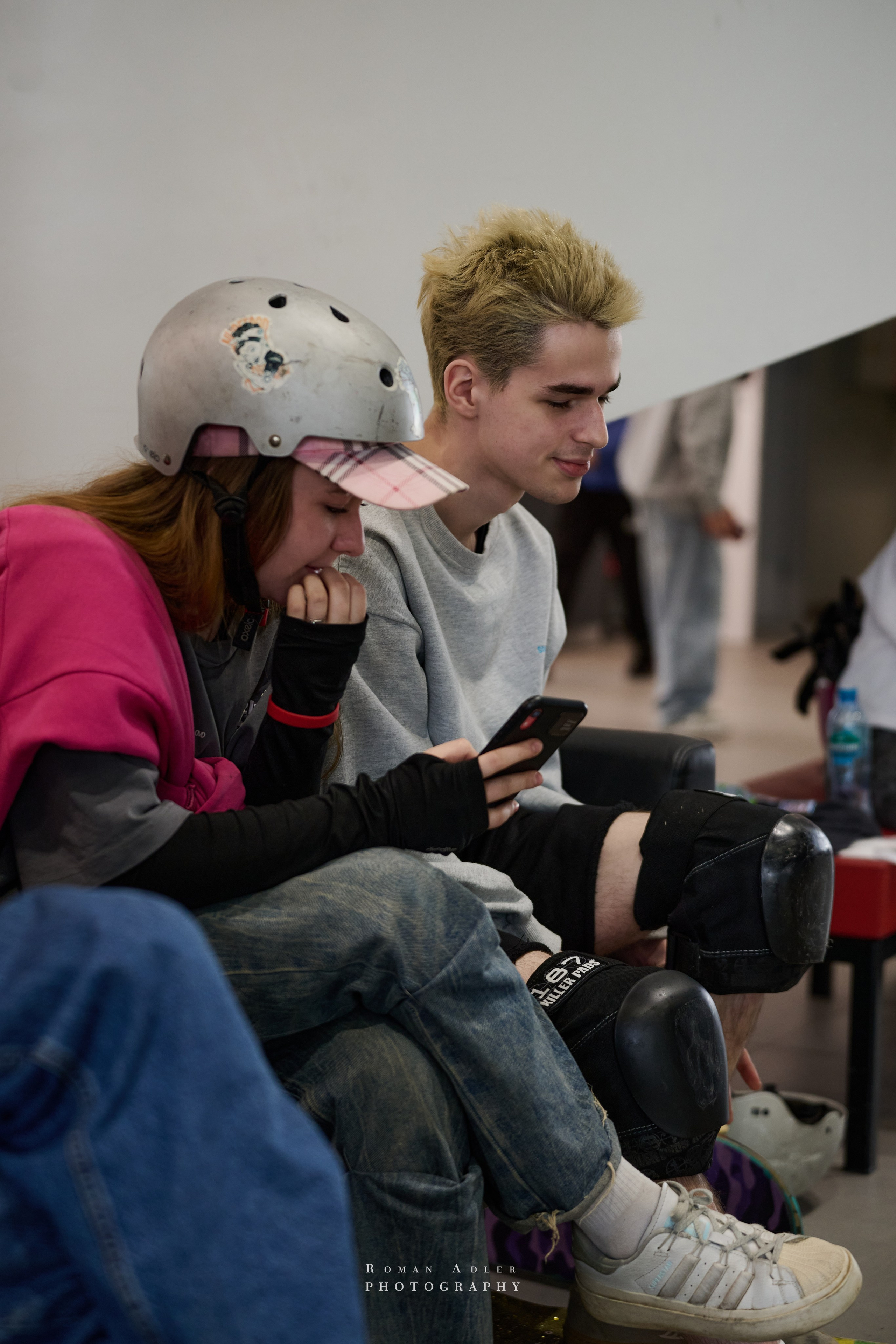 Репортаж со съёмок фильма «Своя в доску». Фотограф Роман Адлер