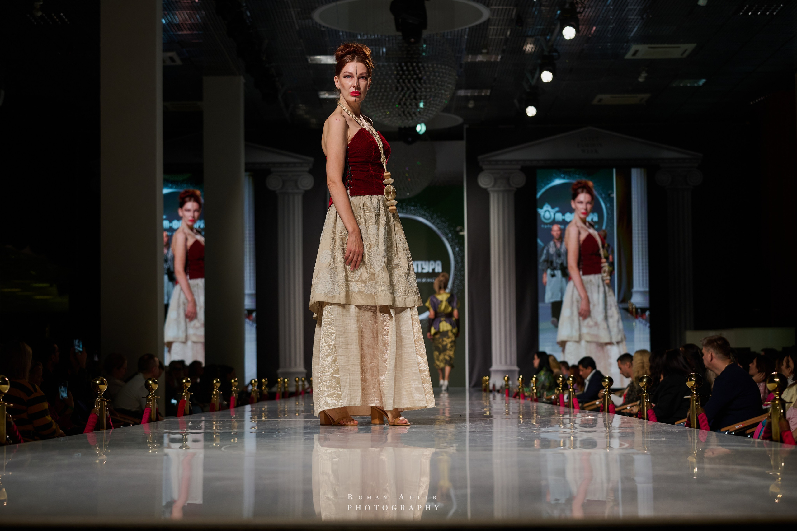 ESTET FASHION WEEK ВЕСНА — 2025. Фотограф Роман Адлер