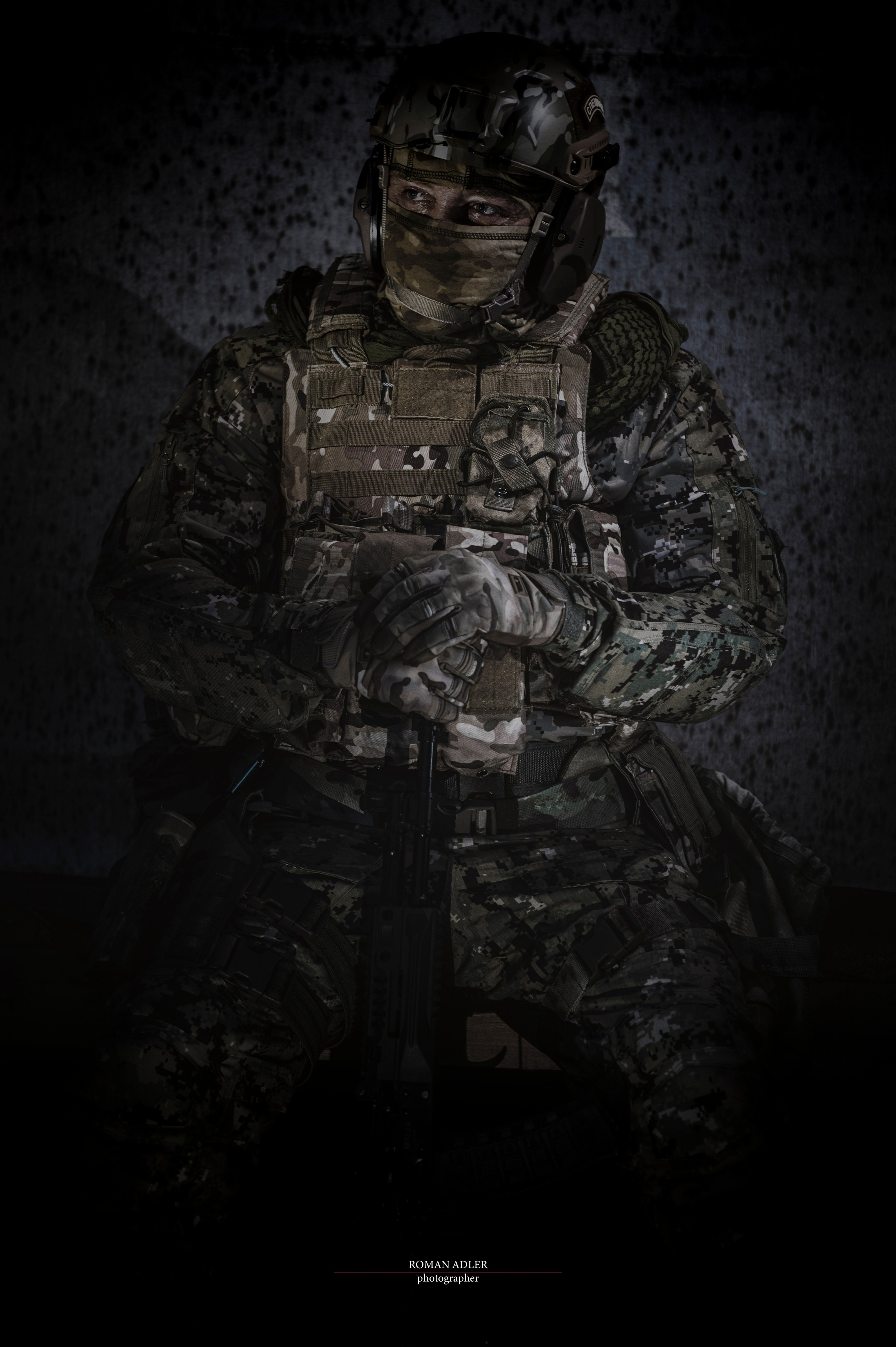 Авторская серия «Есть такая профессия!». Фотограф Роман Адлер