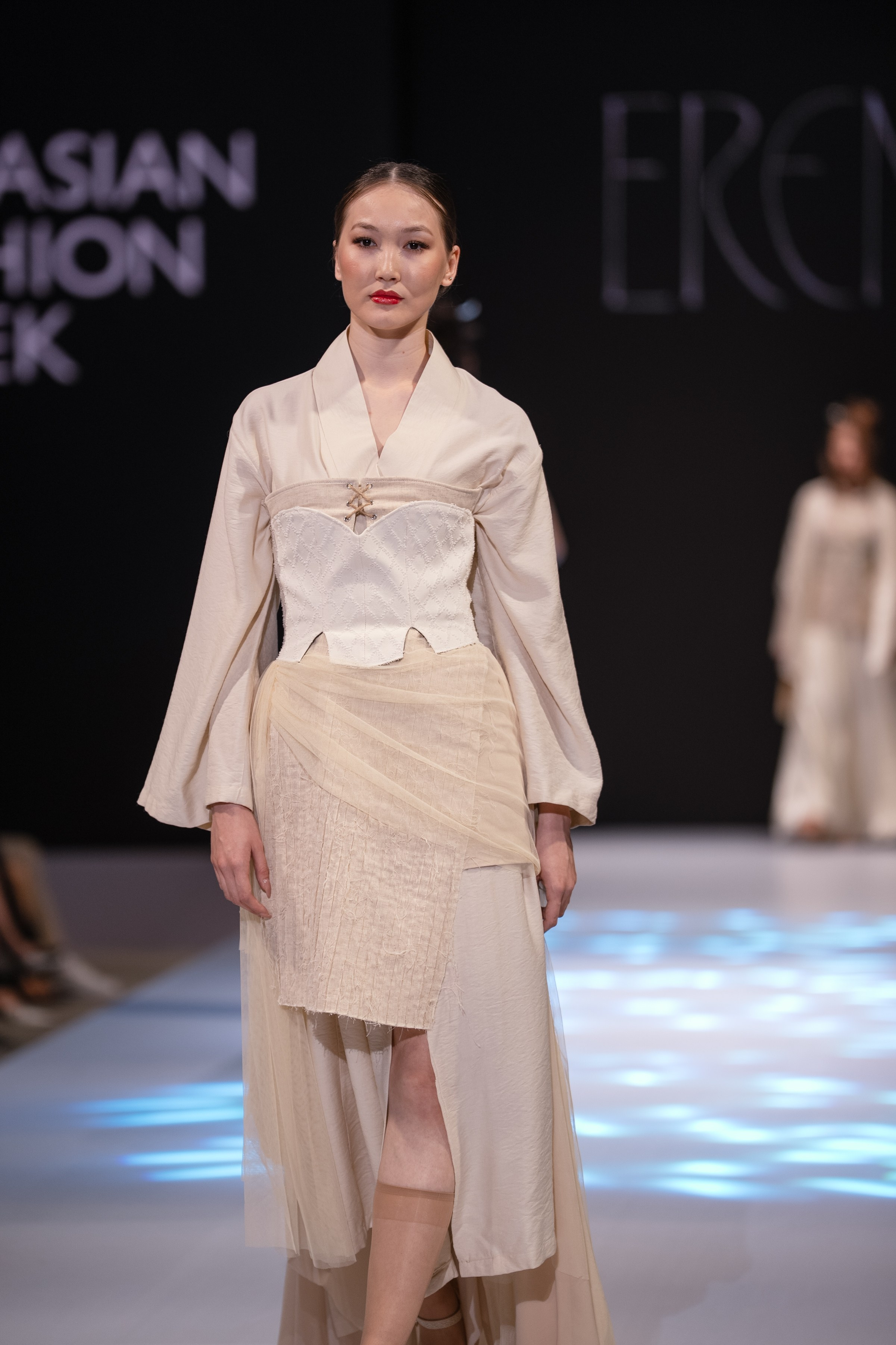 EURASIAN FASHION WEEK Eren. Сайт Алматинского НЮ АРТ, будуар и фэшн фотографа Дениса Карпенко