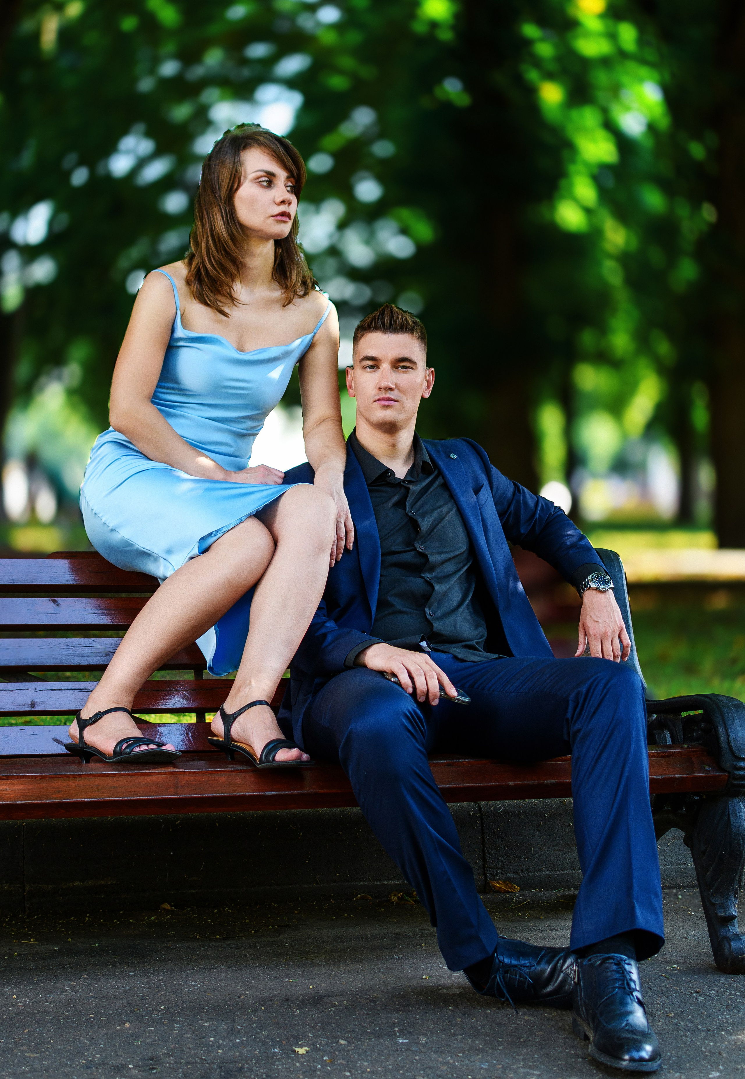 Фото идеи для фотосессии девушки и парня на улице в Москве