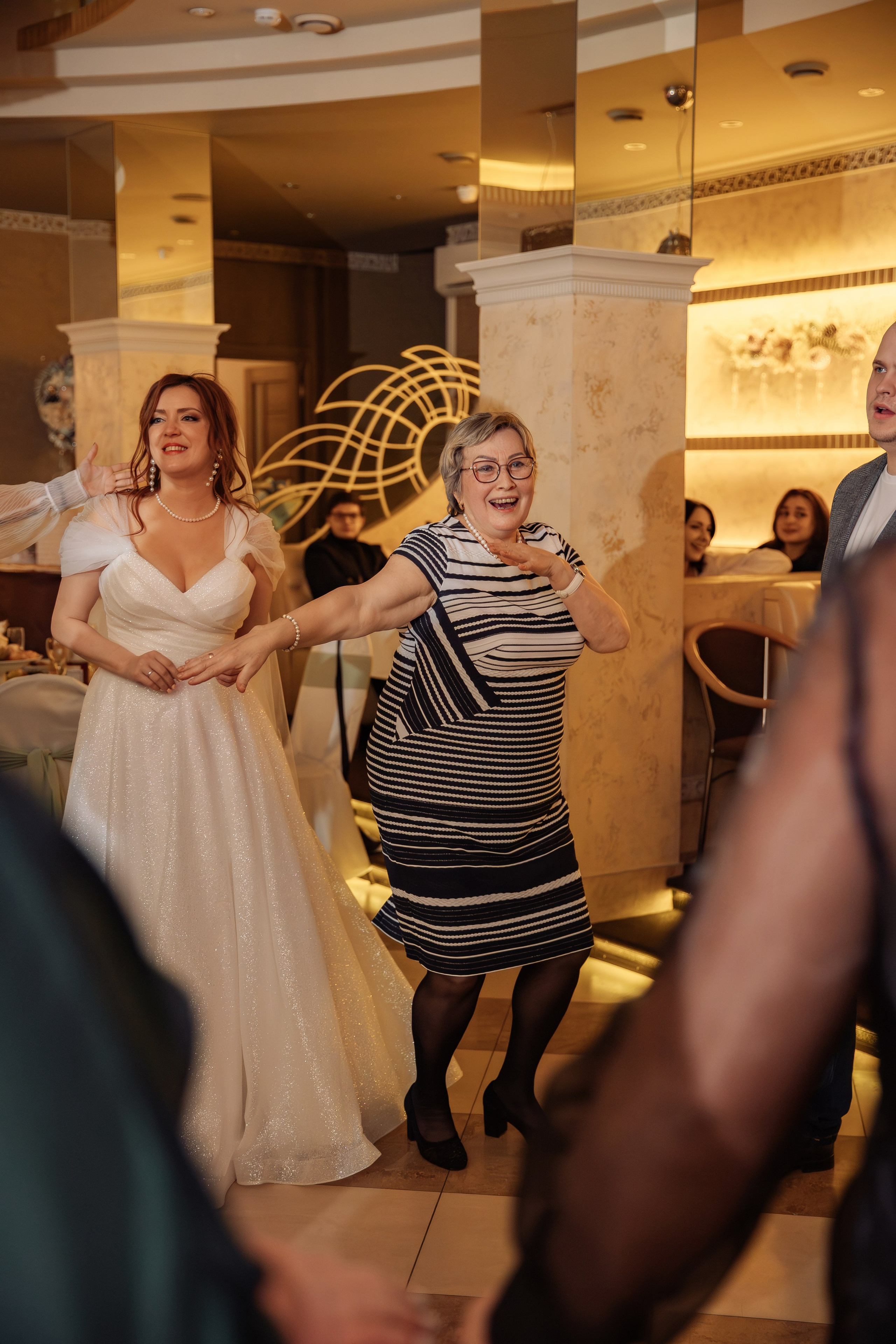 Репортаж Свадебного банкета Юлии и Романа. Семейный и женский фотограф в Москве Надежда Воробьева