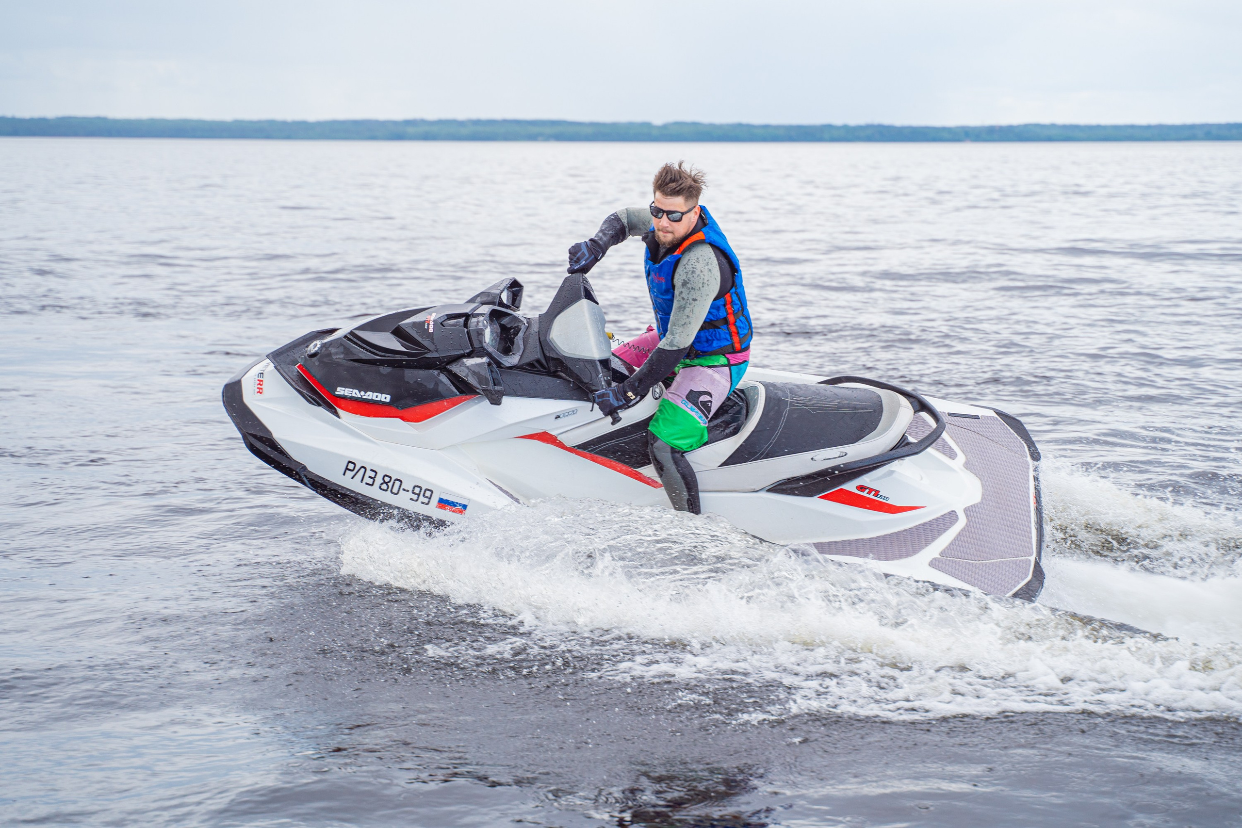 Гидровыезд в Коневский мужской монастырь. Свадебный, семейный, портретный, репортажный фотограф в Санкт-Петербурге