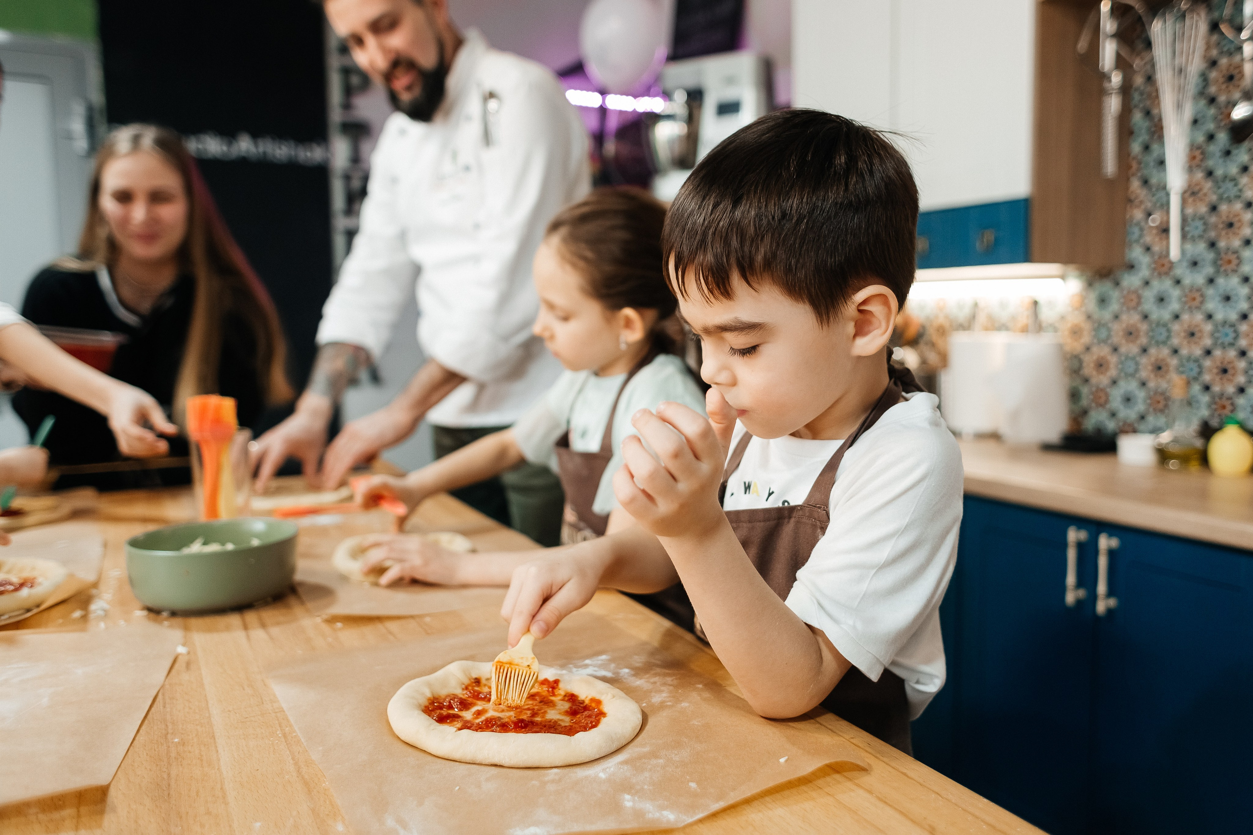 Детский мастер-класс в «АРТиШОК». Фотограф Кемерово | Сергей