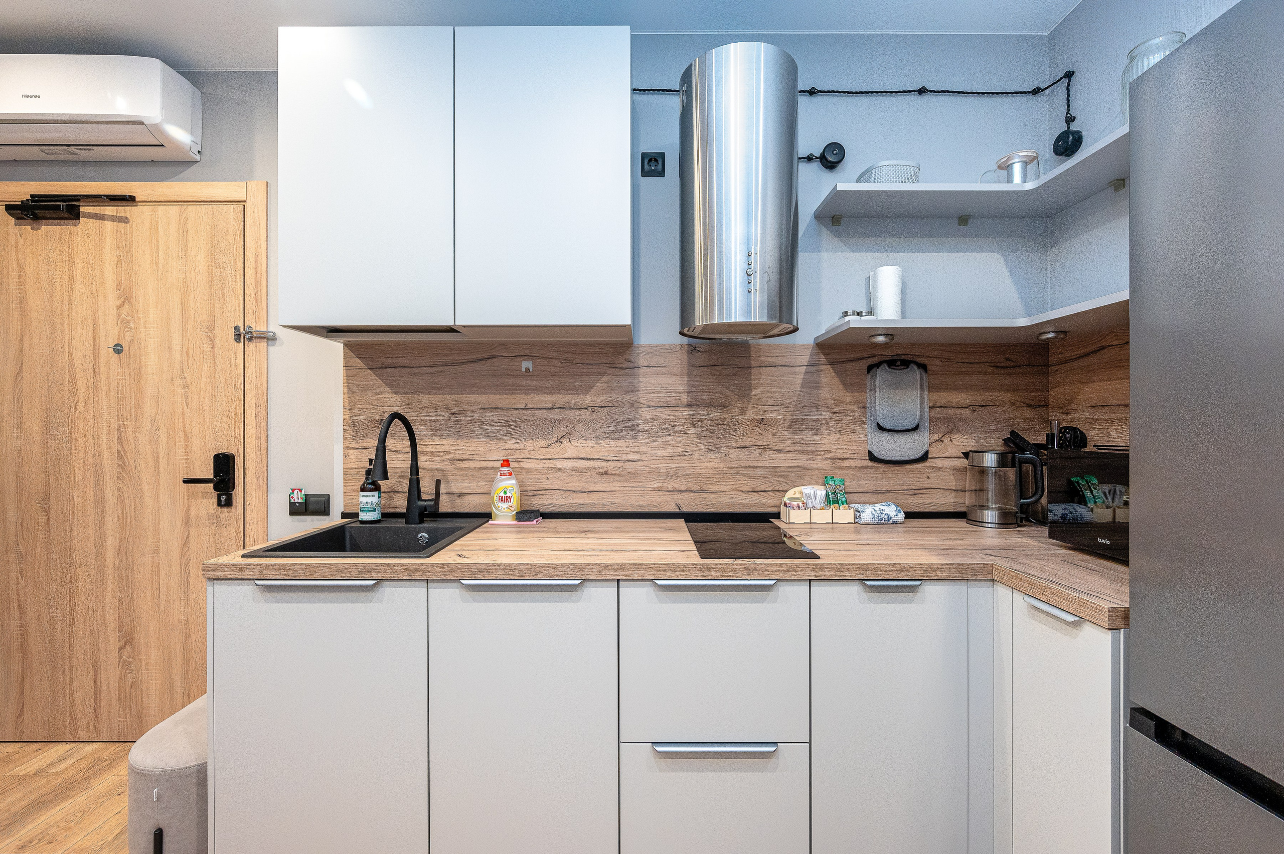 Номер под аренду в Glorax. Интерьерный фотограф. Фото- видеосъемка недвижимости Санкт-Петербург