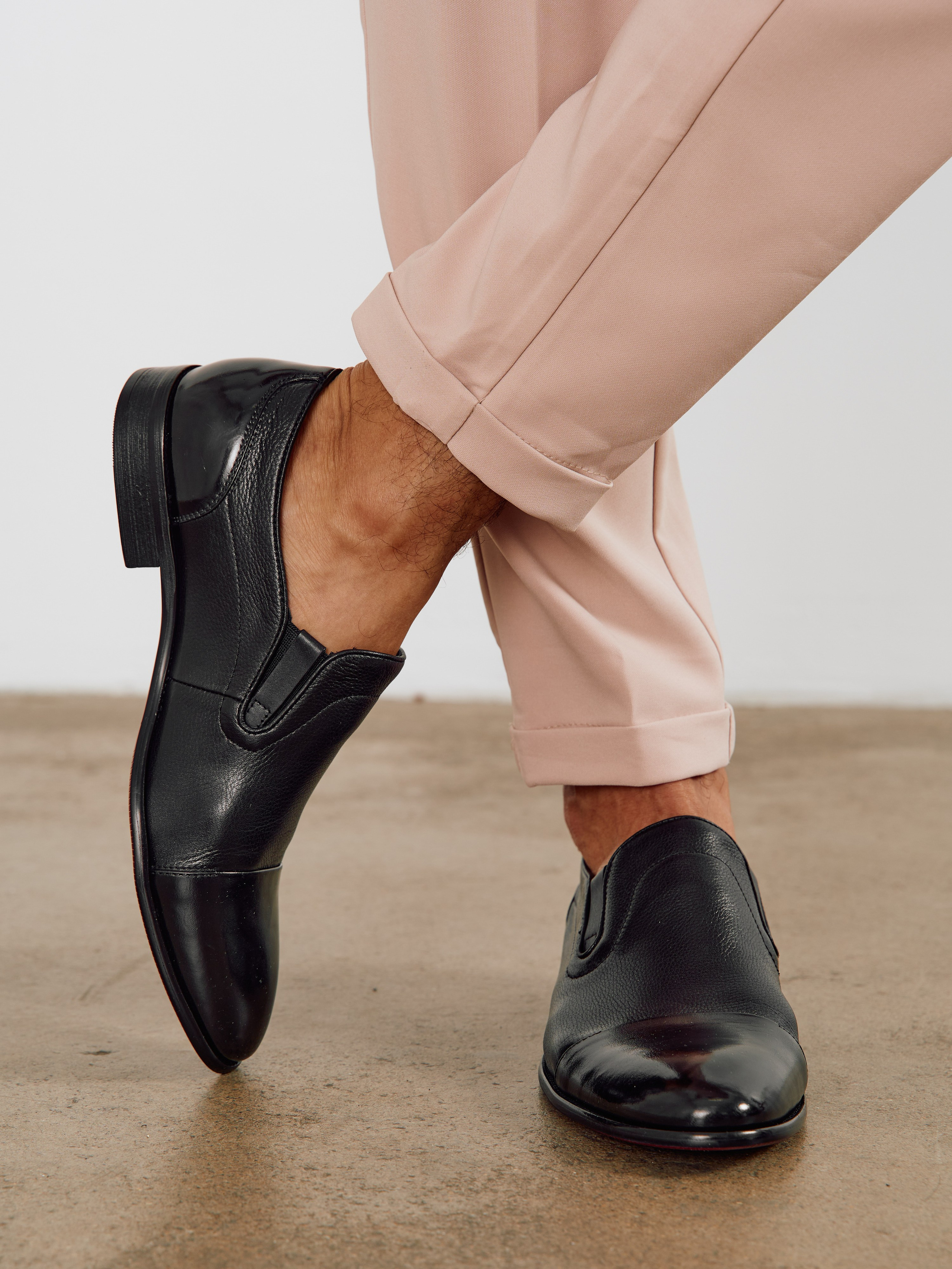 Обувь. Фотограф для маркетплейсов в Москве