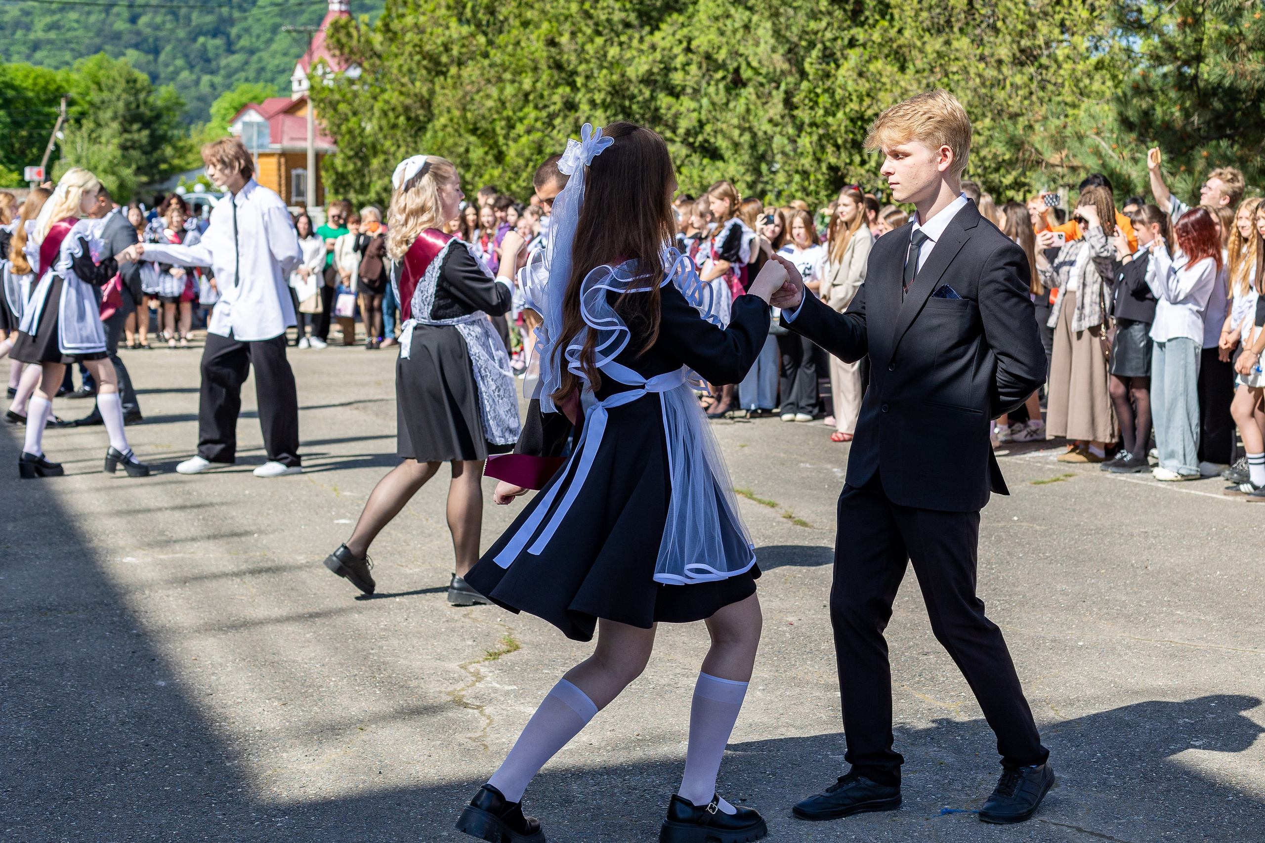Последний звонок. Выпускные альбомы Майкоп, Краснодар Елена Золотарева
