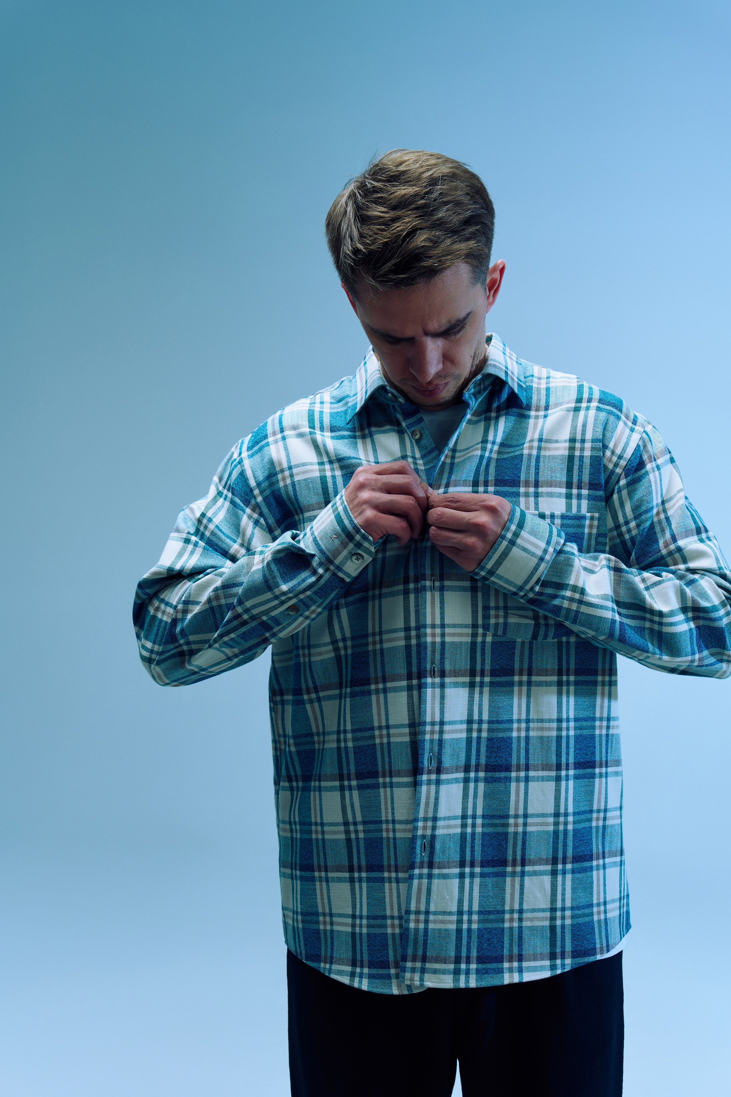 Студийная для бренда. Иван Упоров — фотограф, рилсмейкер чебоксары