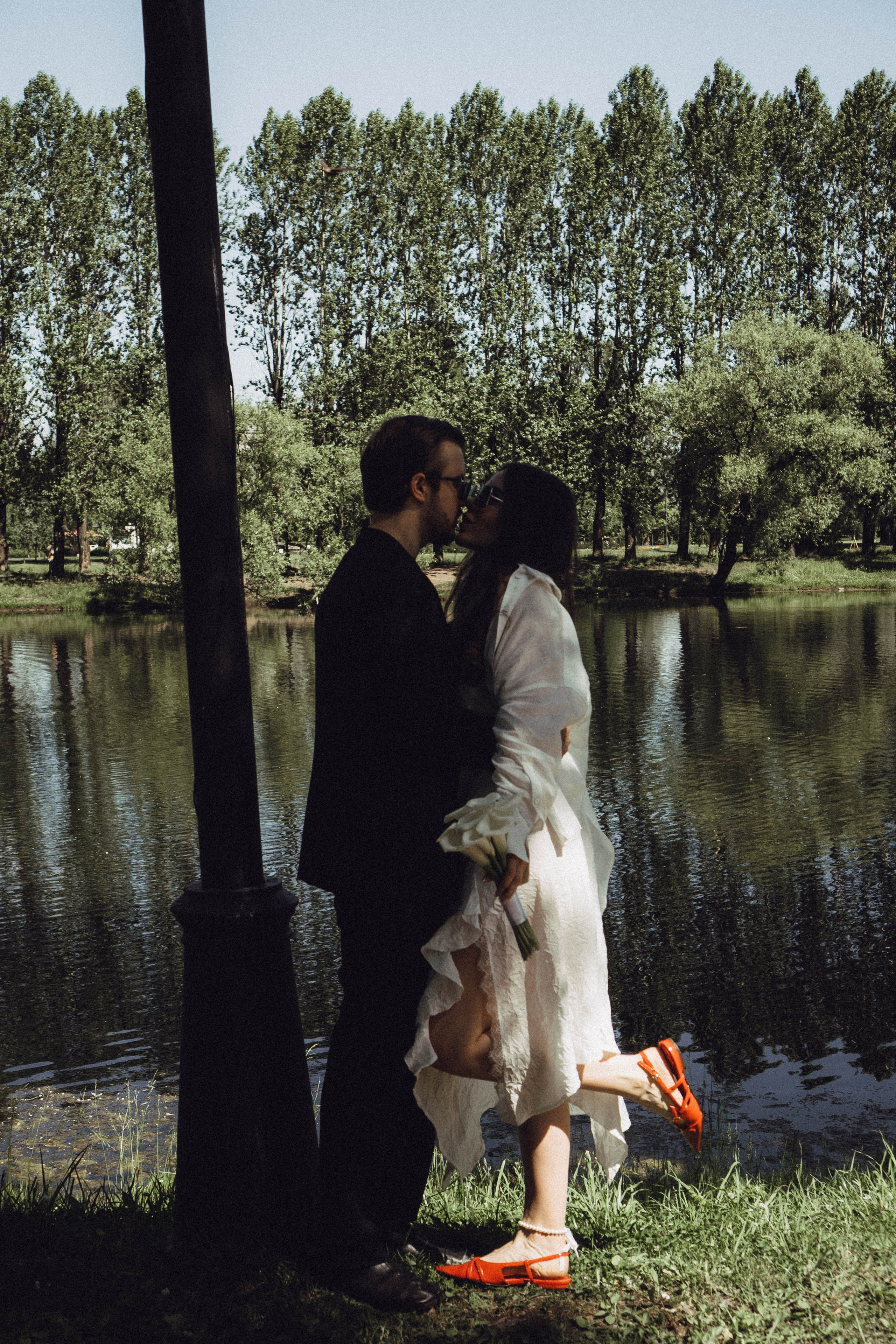 СВАДЕБНАЯ СЬЕМКА В ПАРКЕ ПОБЕДЫ И ПРОГУЛКА ПО МОСКОВСКОМУ ПРОСПЕКТУ. Профессиональный фотограф, Санкт-Петербург — Виктория Богомолова