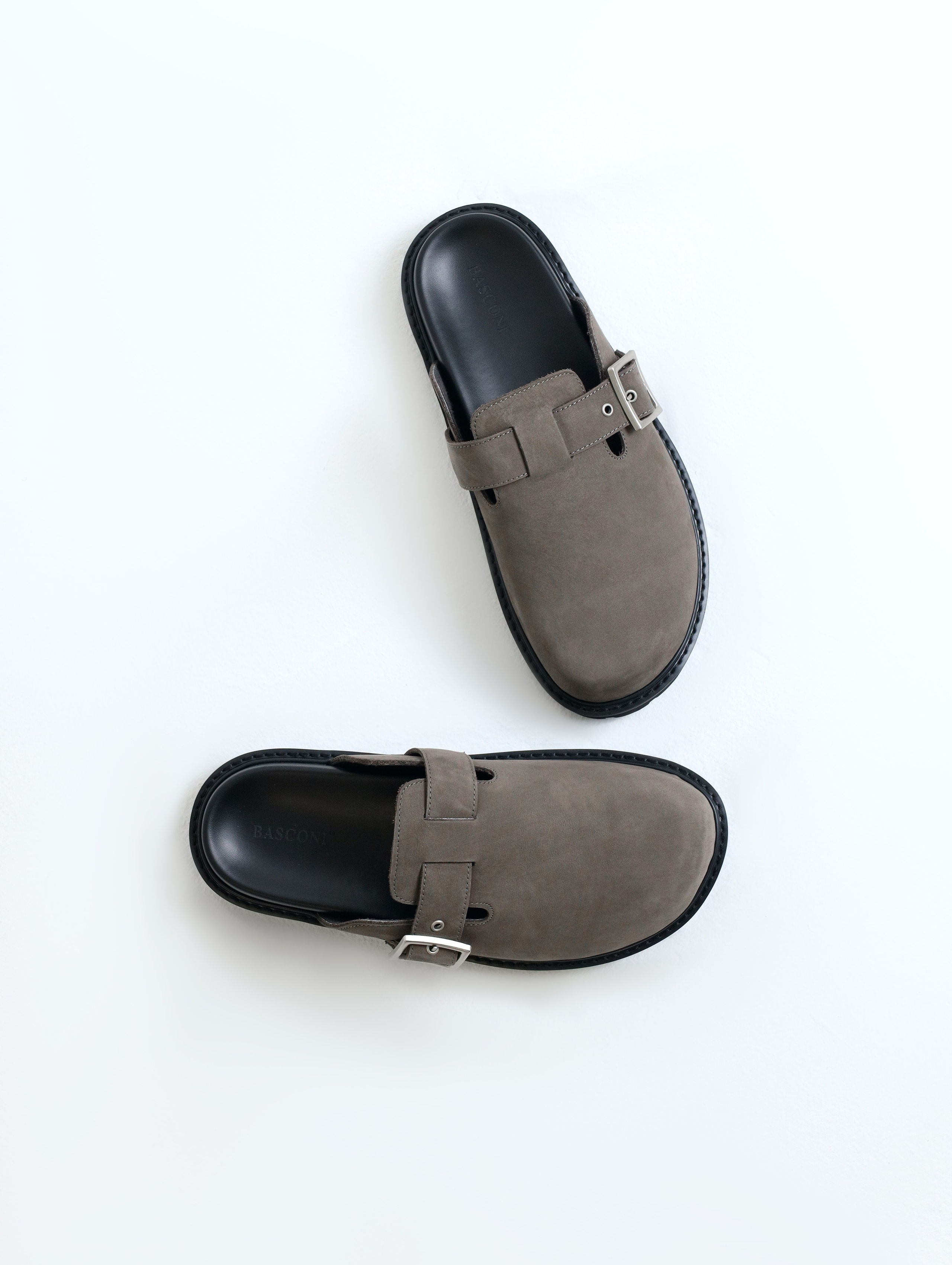 Basconi Summer Y'25. Предметный фотограф Артём Йома