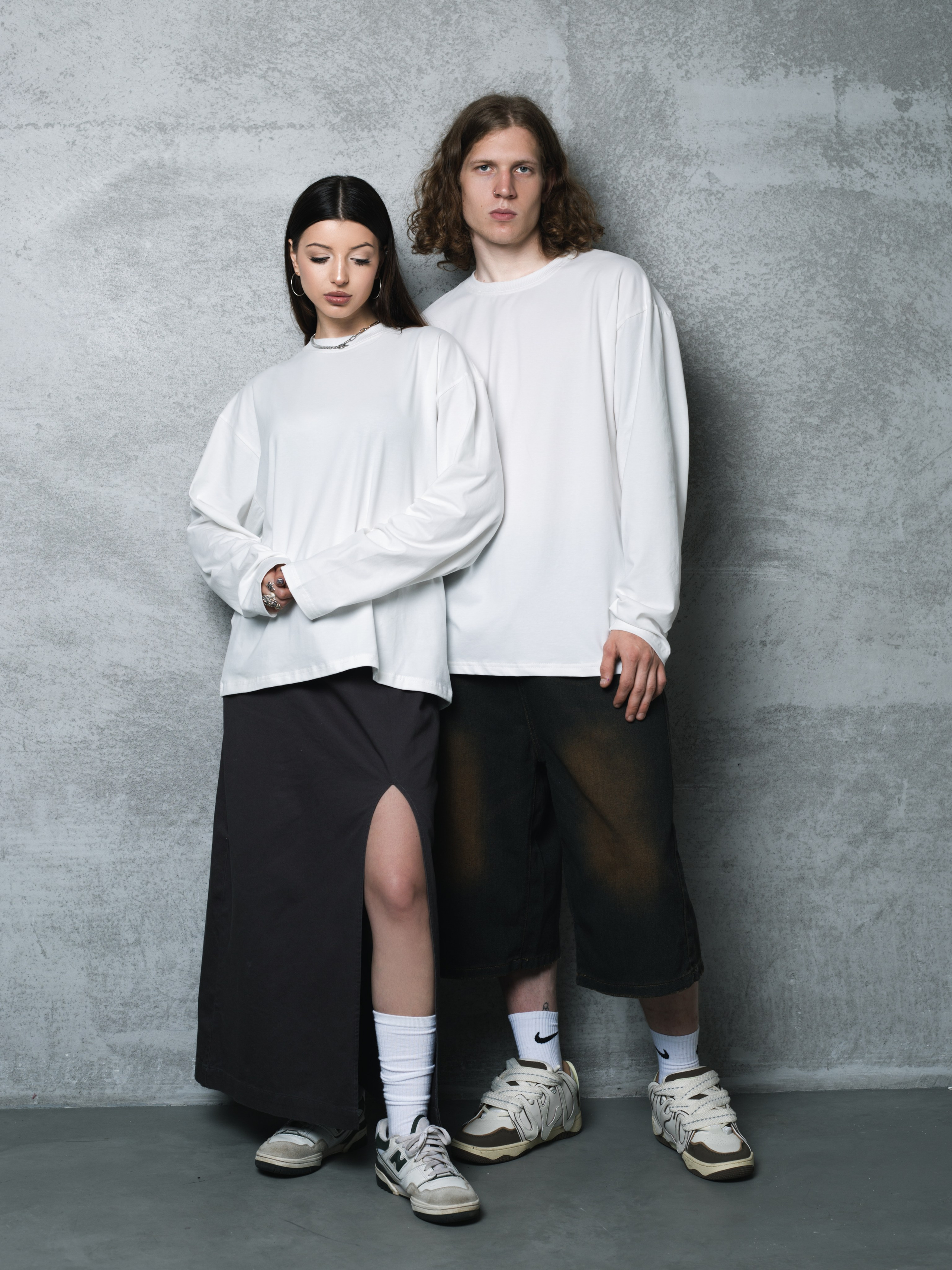 КАТАЛОГ | серый фон. RUNA production — стильные съемки для брендов