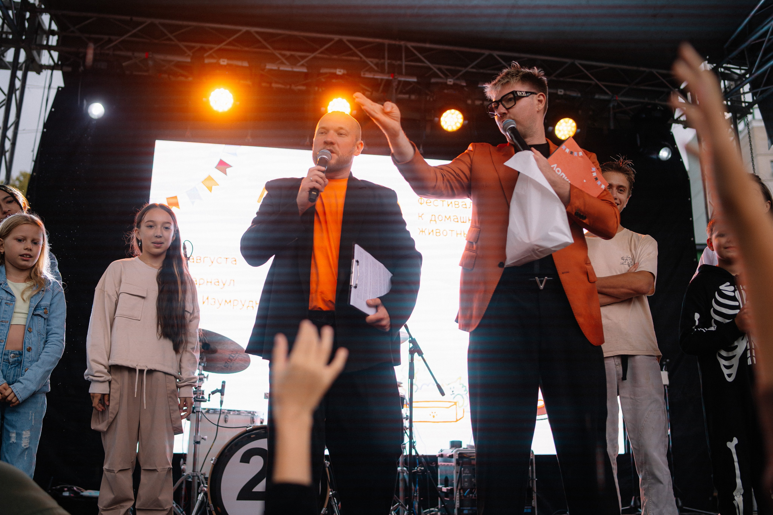 Фотоотчет ЛАПКИ ТАПКИ в Барнауле. Репортажный (Event) фотограф в Барнауле | Даниил Маркин | Качество и вайб