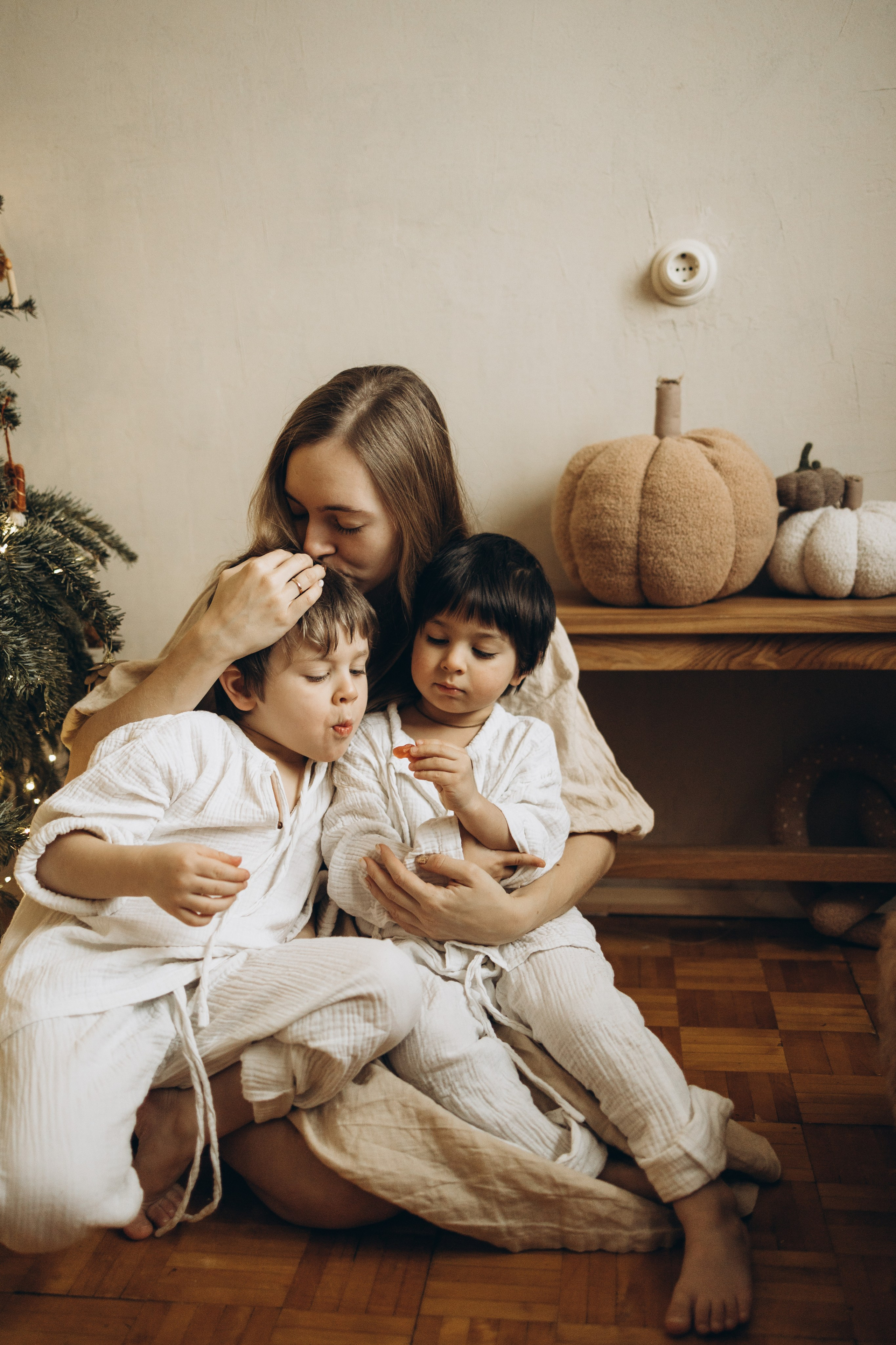 Оля, Саша, Елисей и Демид. Семейный фотограф в Москве Виктория Ястребинская