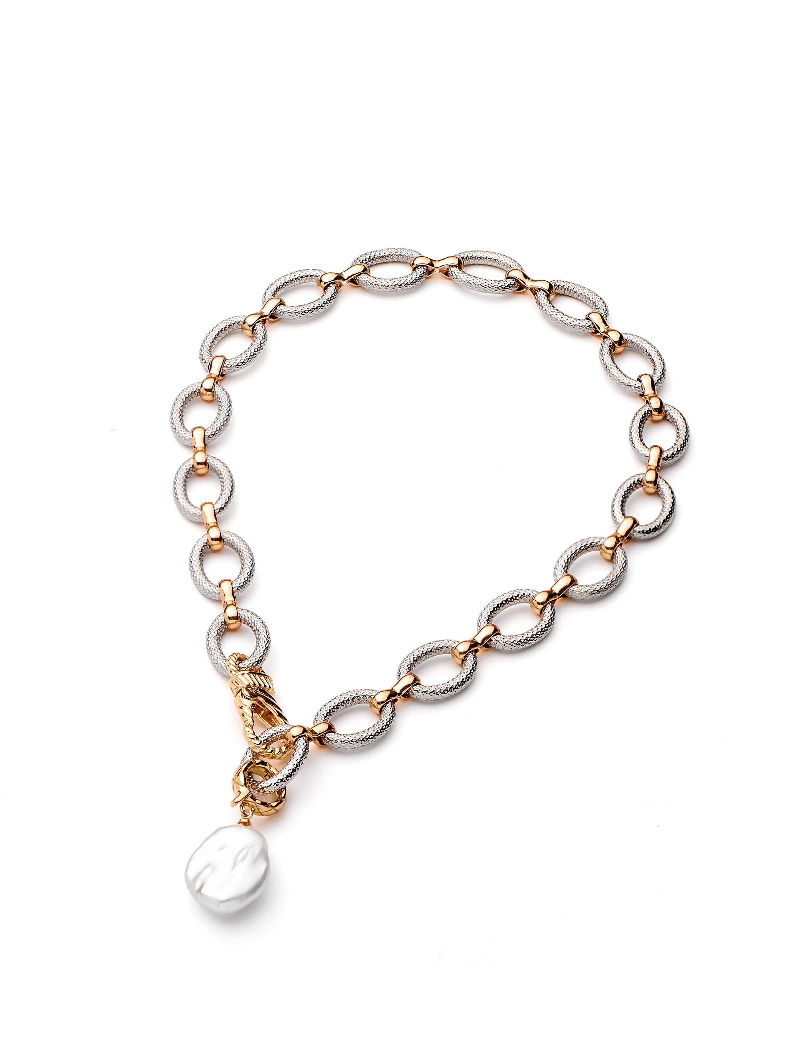 Съемка каталога для бижутерии. Контент фотограф для бизнеса и маркет-плейсов