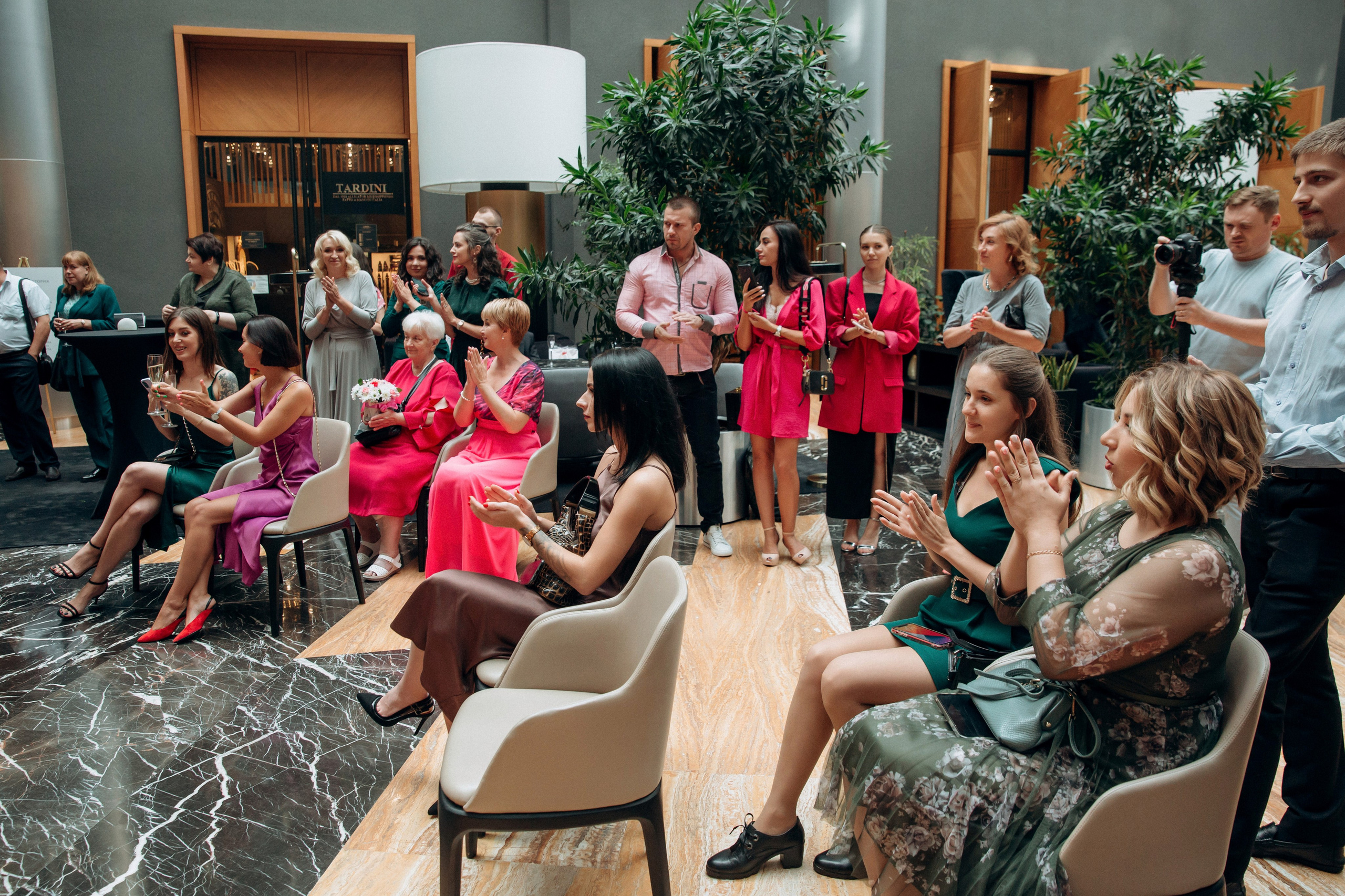 Неоновая свадьба. Свадебный фотограф в Санкт-Петербурге Вика Стукачева