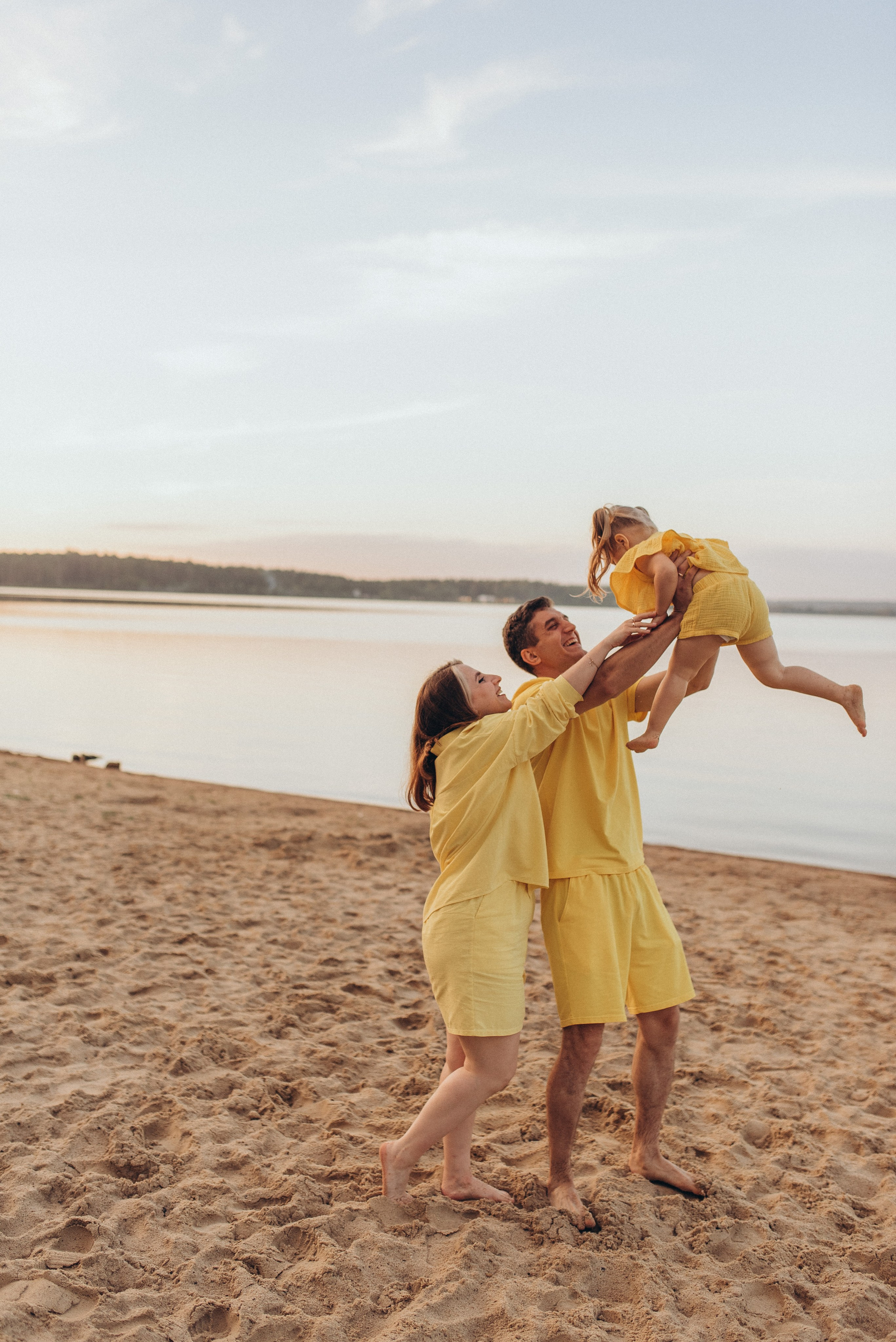 Летняя прогулка на закате. Семейный фотограф в Москве Екатерина Север