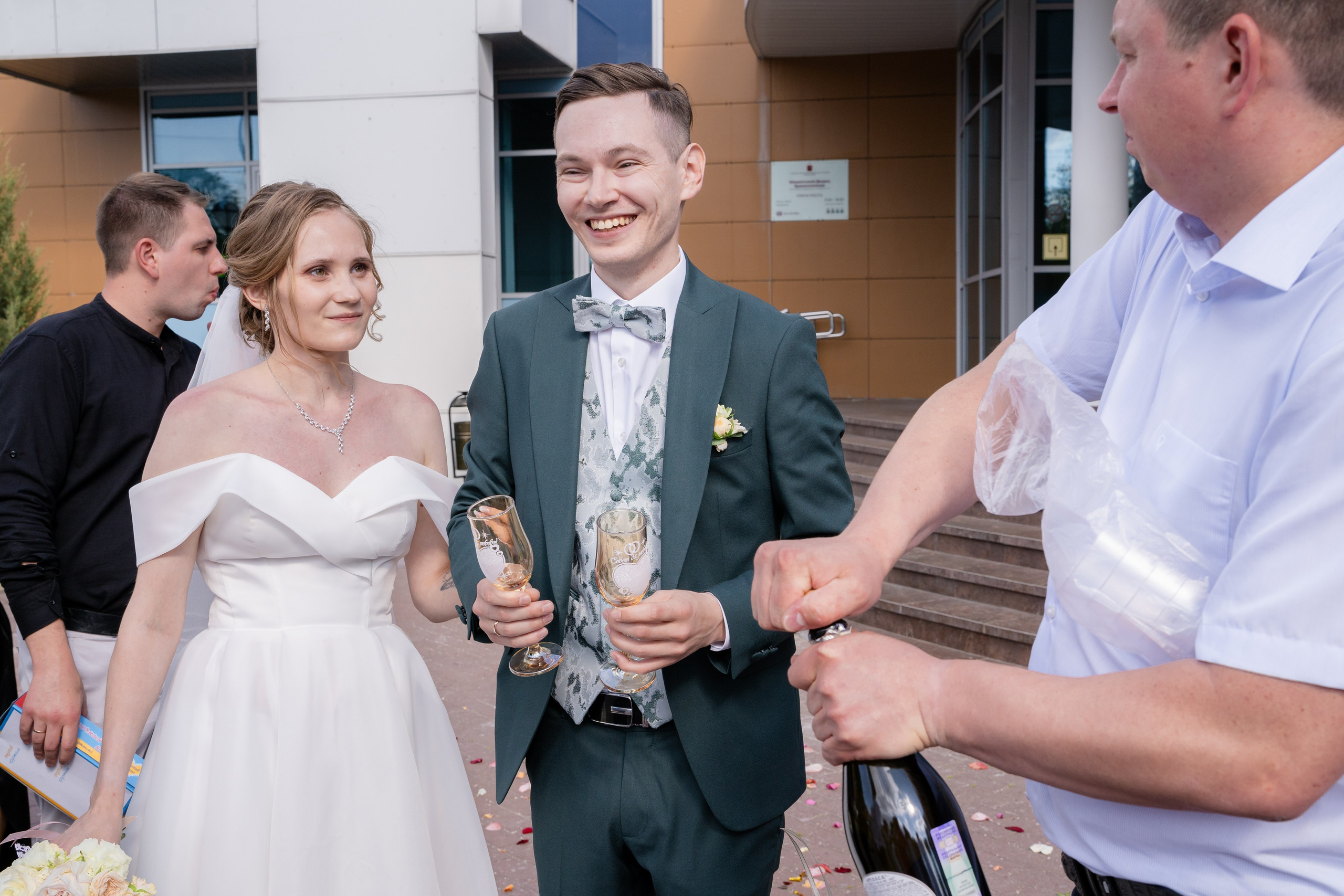 Настя и Кирилл. День свадьбы. Репортажный и интерьерный фотограф Александра Солдатова