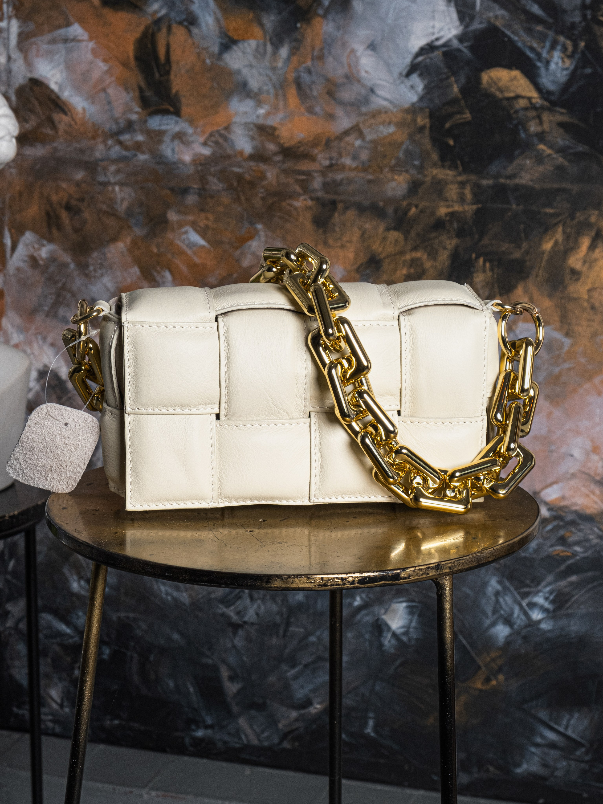 Предметная съёмка сумок для маркетплейсов. Предметный фотограф в Симферополе Антон Катунин