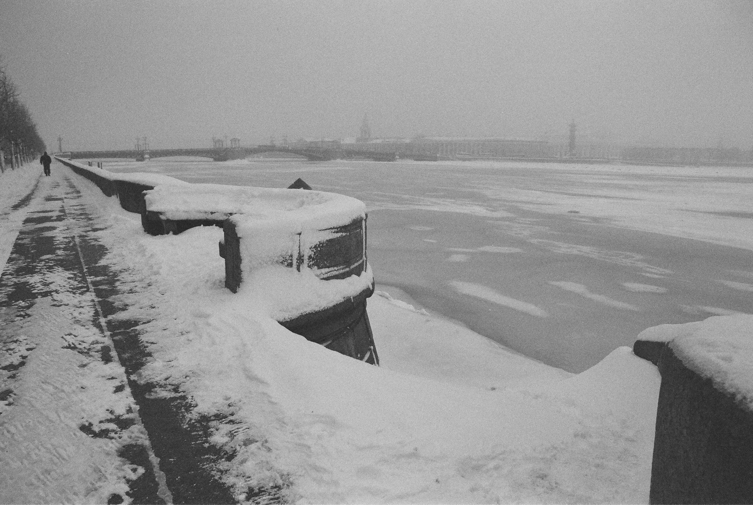 Фотографии черно-белые. Свадебный и семейный пленочный фотограф в Петербурге Истомина Ирина