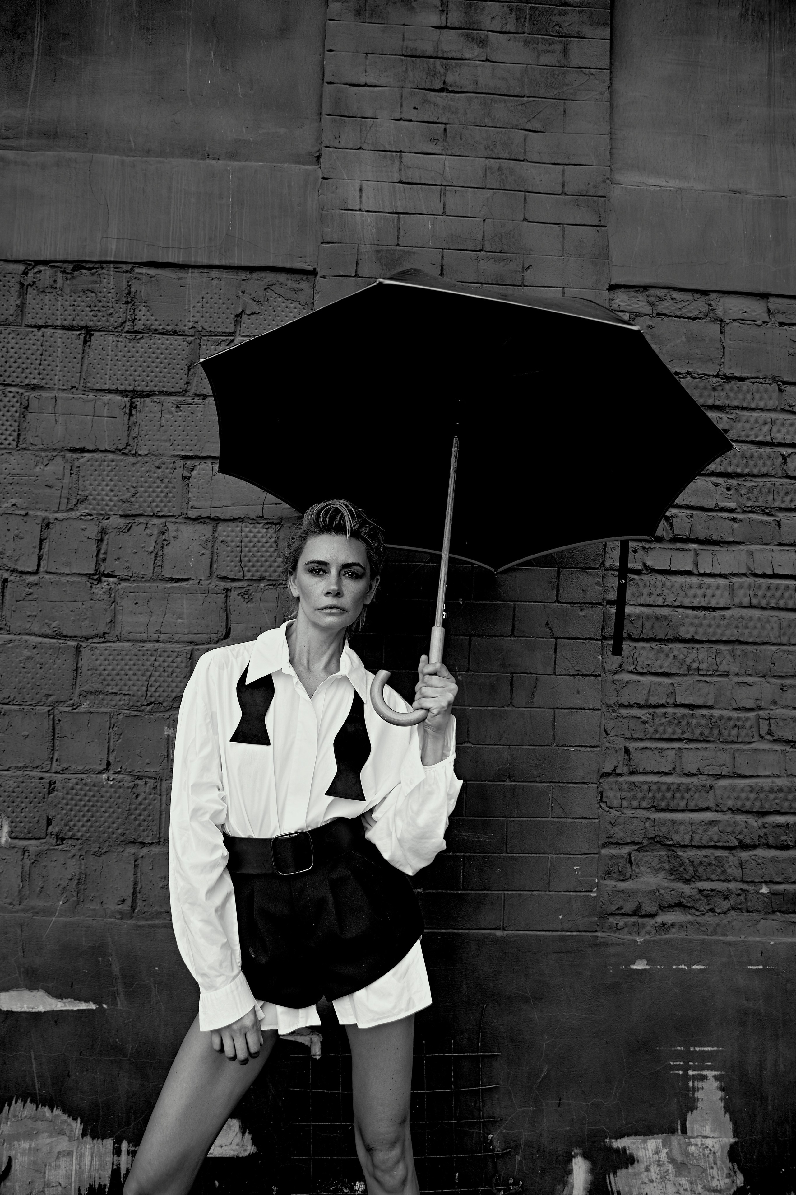 LUBOV INJINEVSKAYA. Yulia Otroschenko