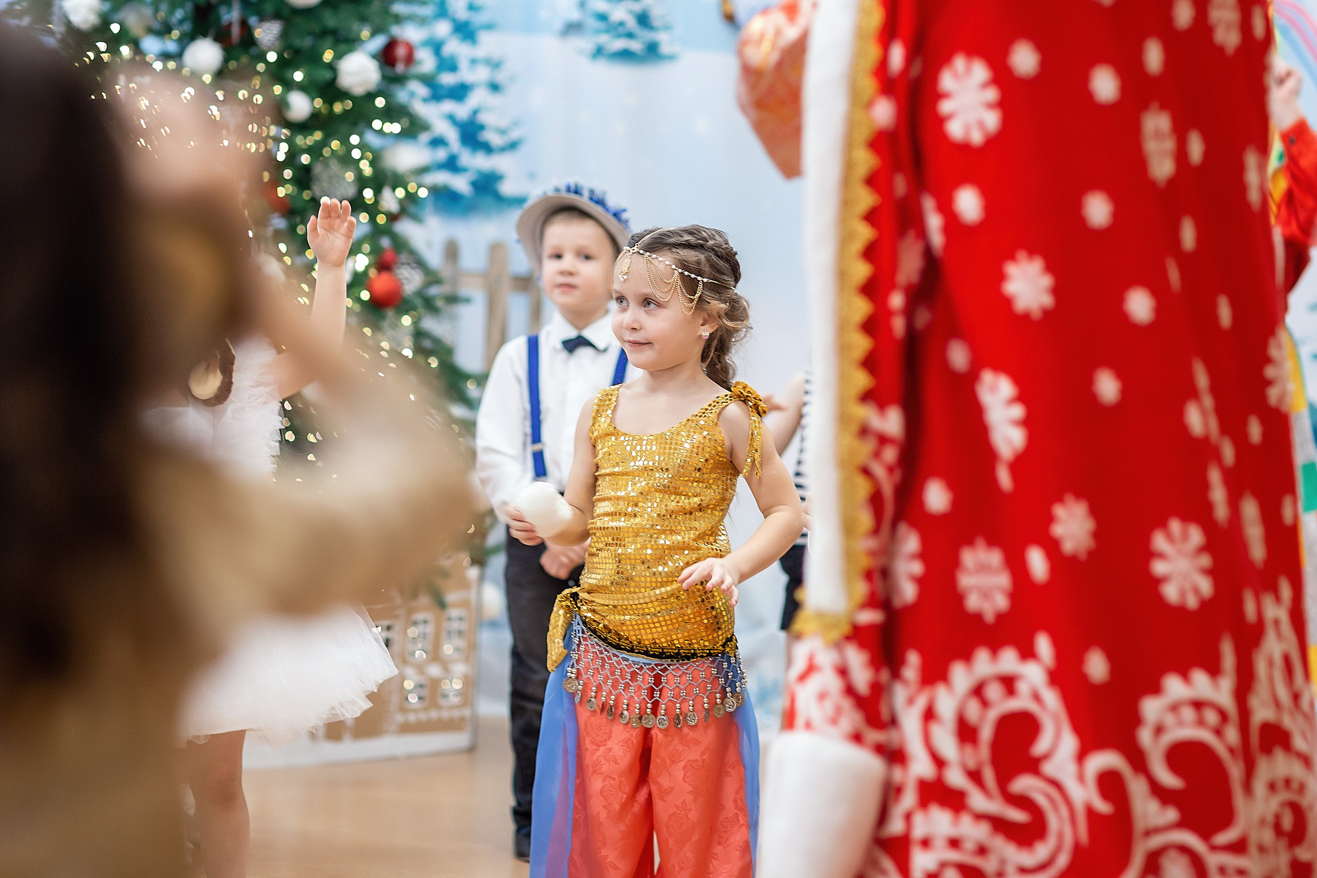 Утренник_"Веселый балаганчик» 2024. Семейный фотограф в Санкт-Петербурге