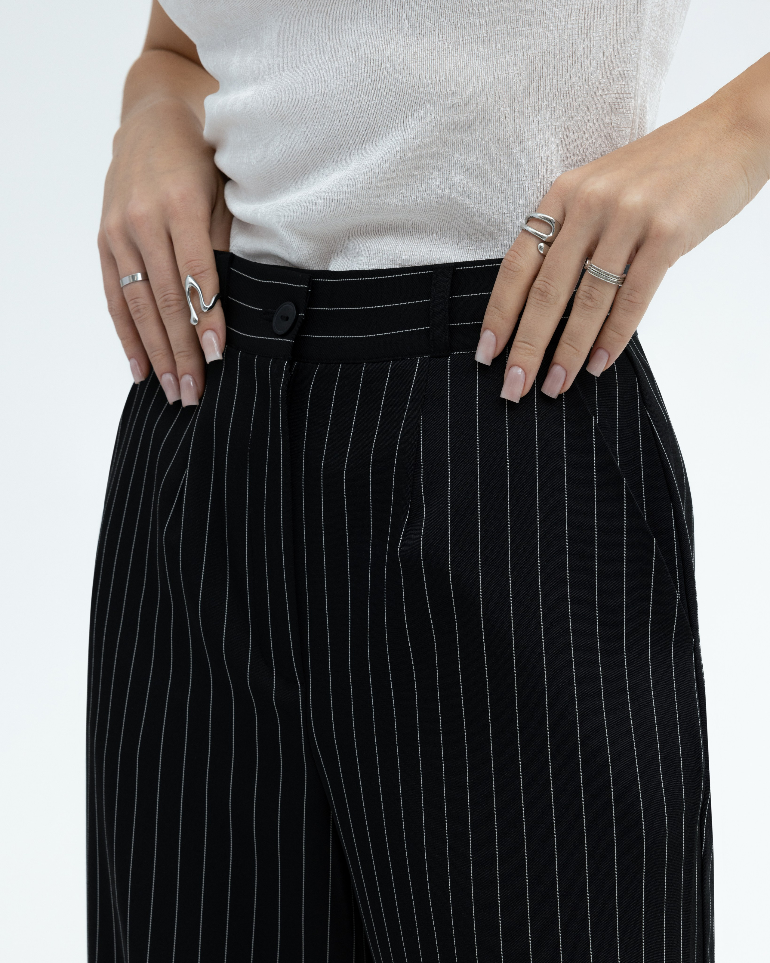 Voix. Photographer. Producer. Retoucher